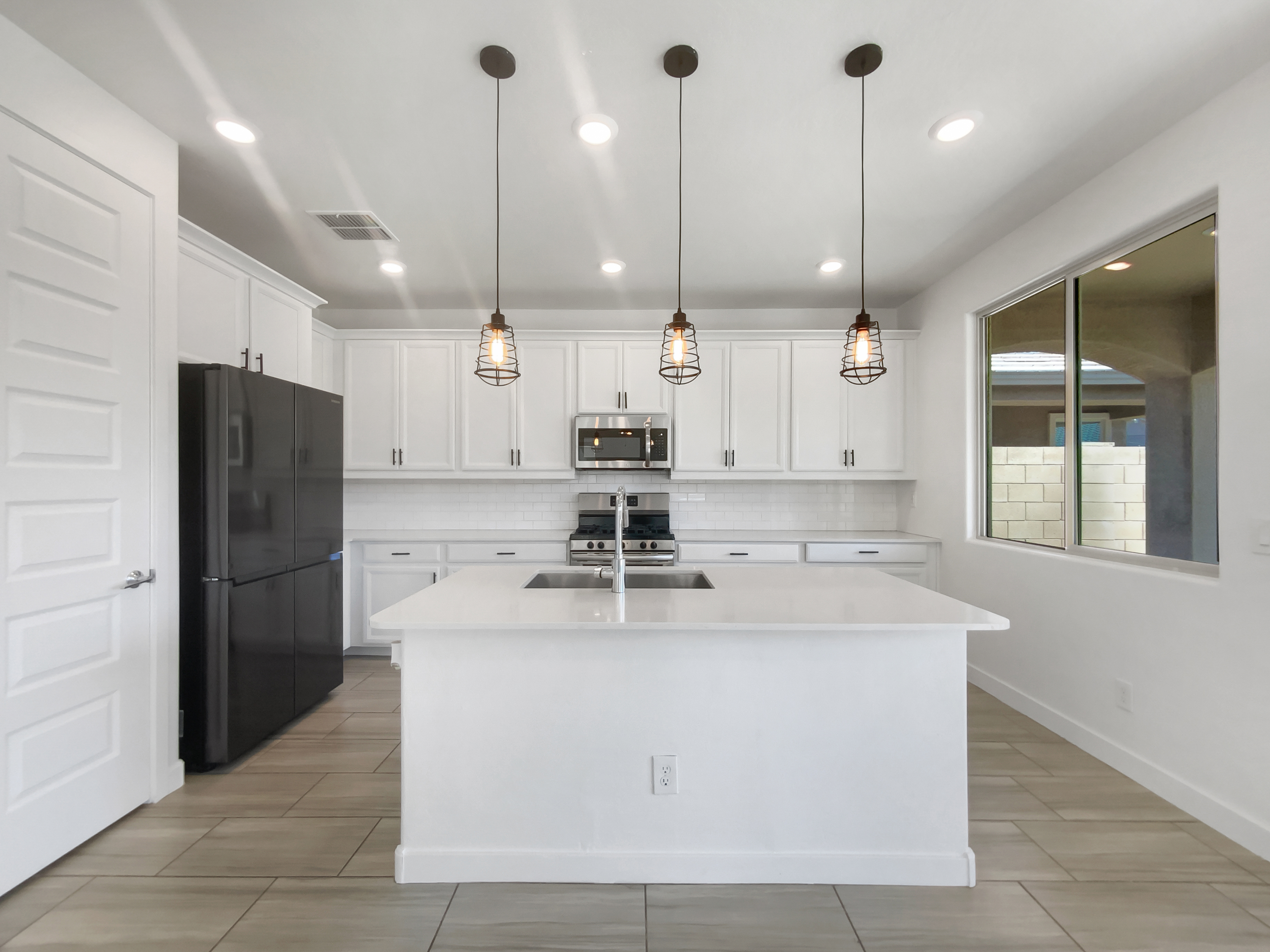 Photo 6 of 20 of 297 W Tamarack Dr, San Tan Valley, AZ