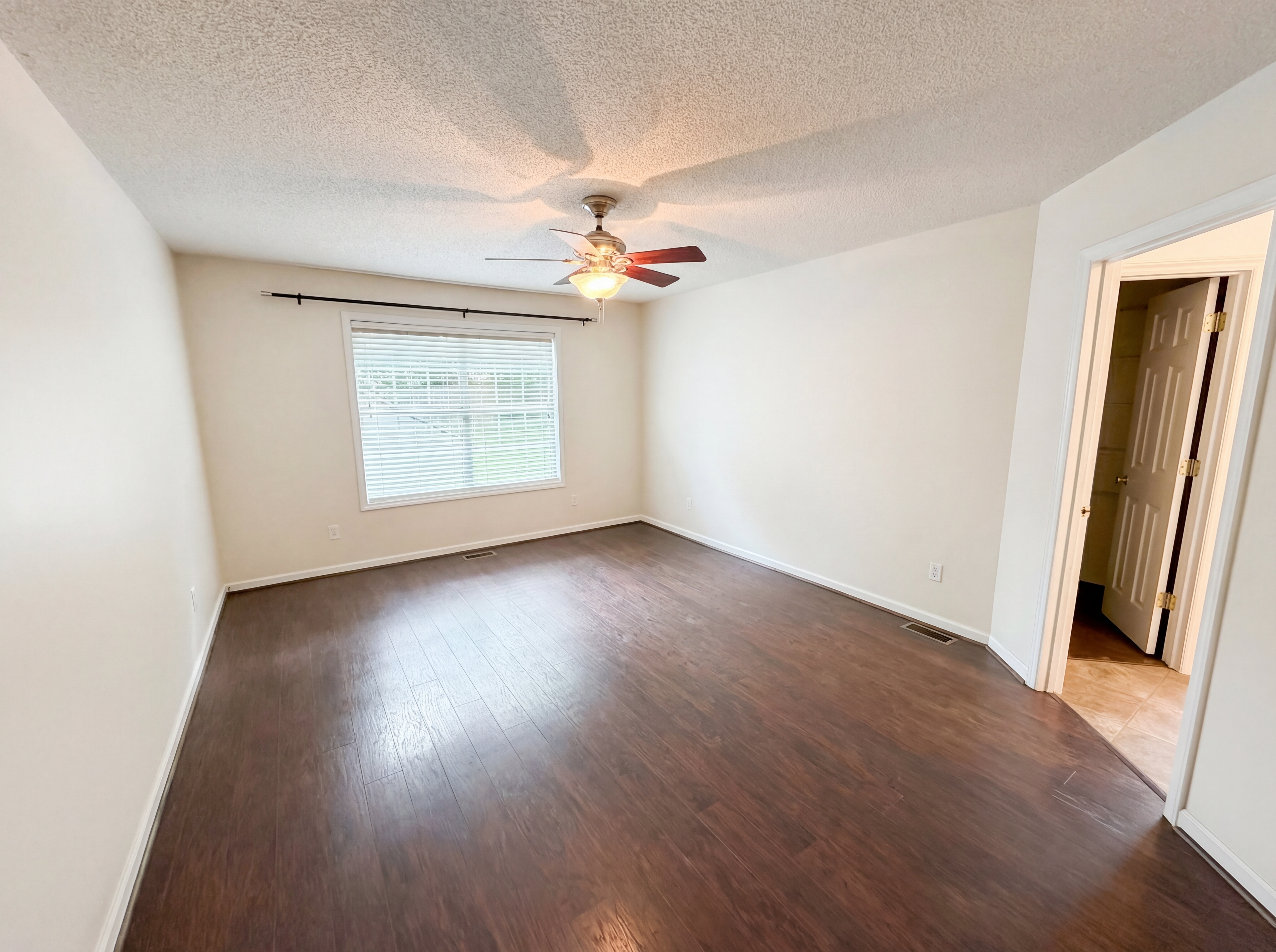 Photo 17 of 22 of 206 Gleneagle Cir, Irmo, SC