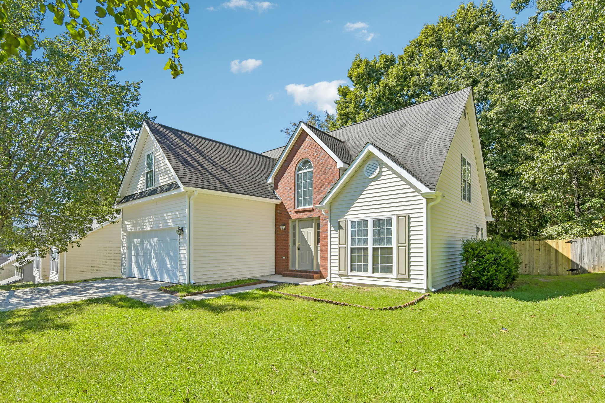 Photo 3 of 38 of 206 Northwind Dr, Stockbridge, GA
