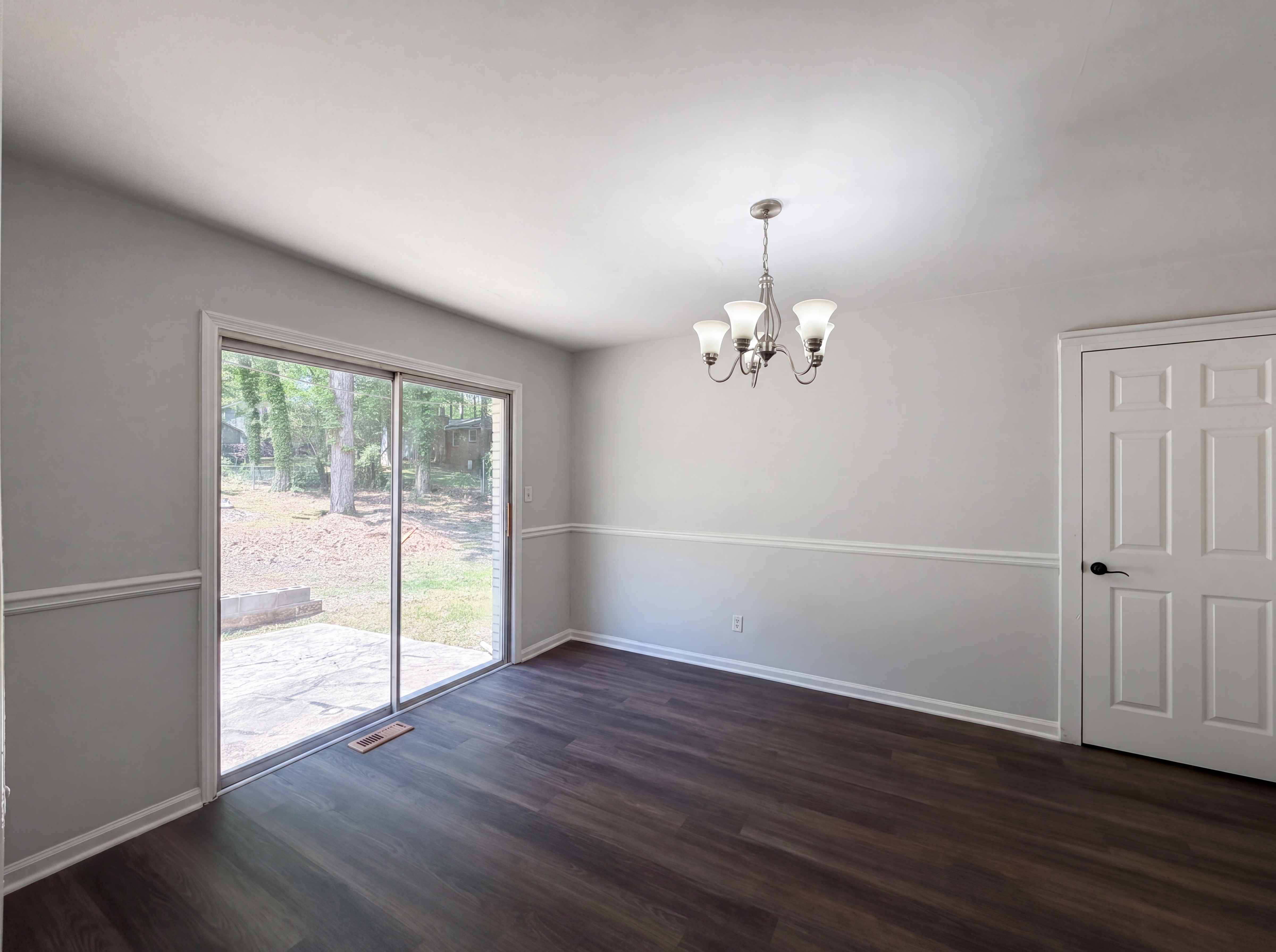 Photo 6 of 22 of 2650 Oxbow Way SW, Marietta, GA