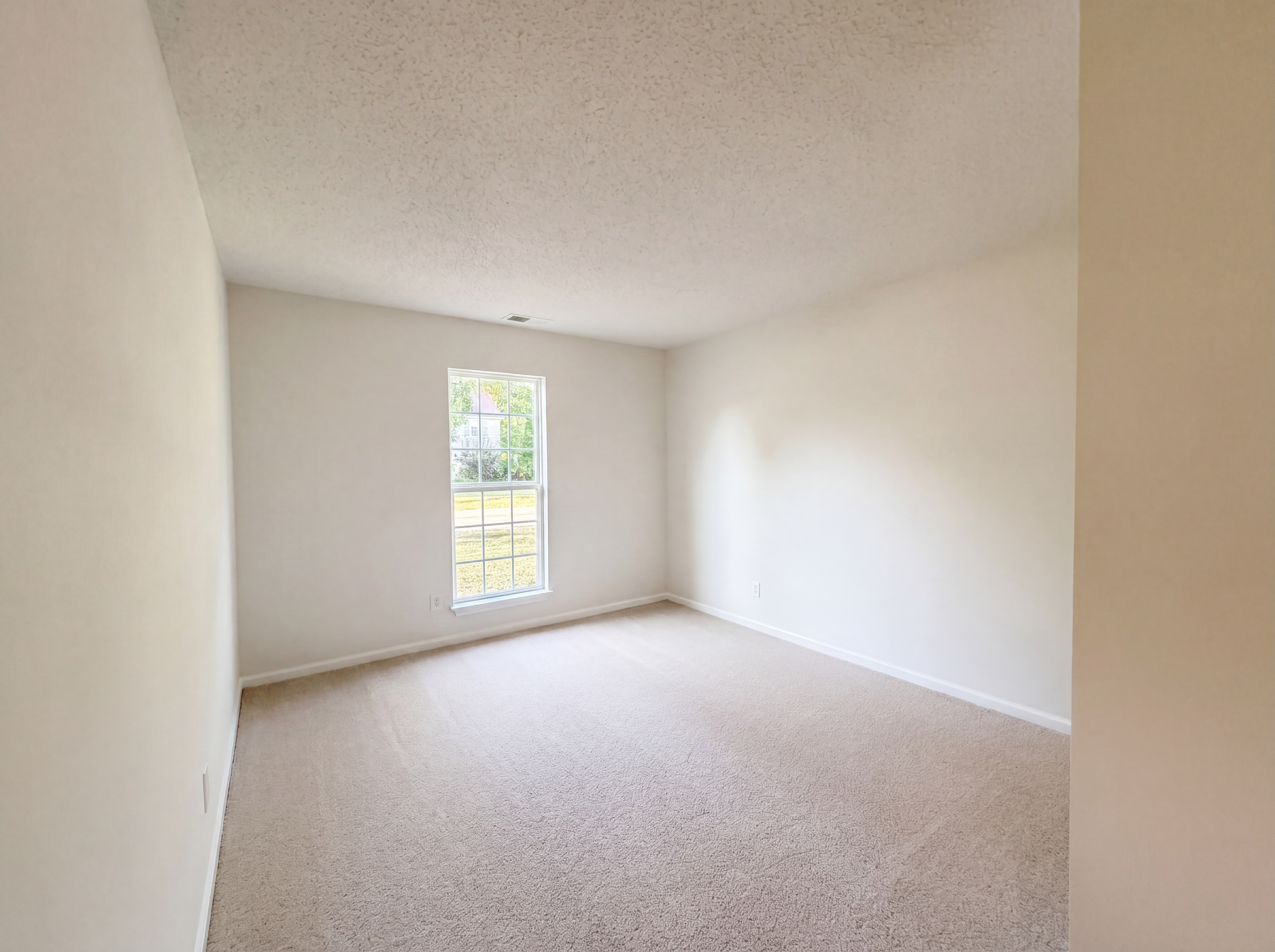 Photo 10 of 16 of 1667 Crestdale Rd, Rock Hill, SC