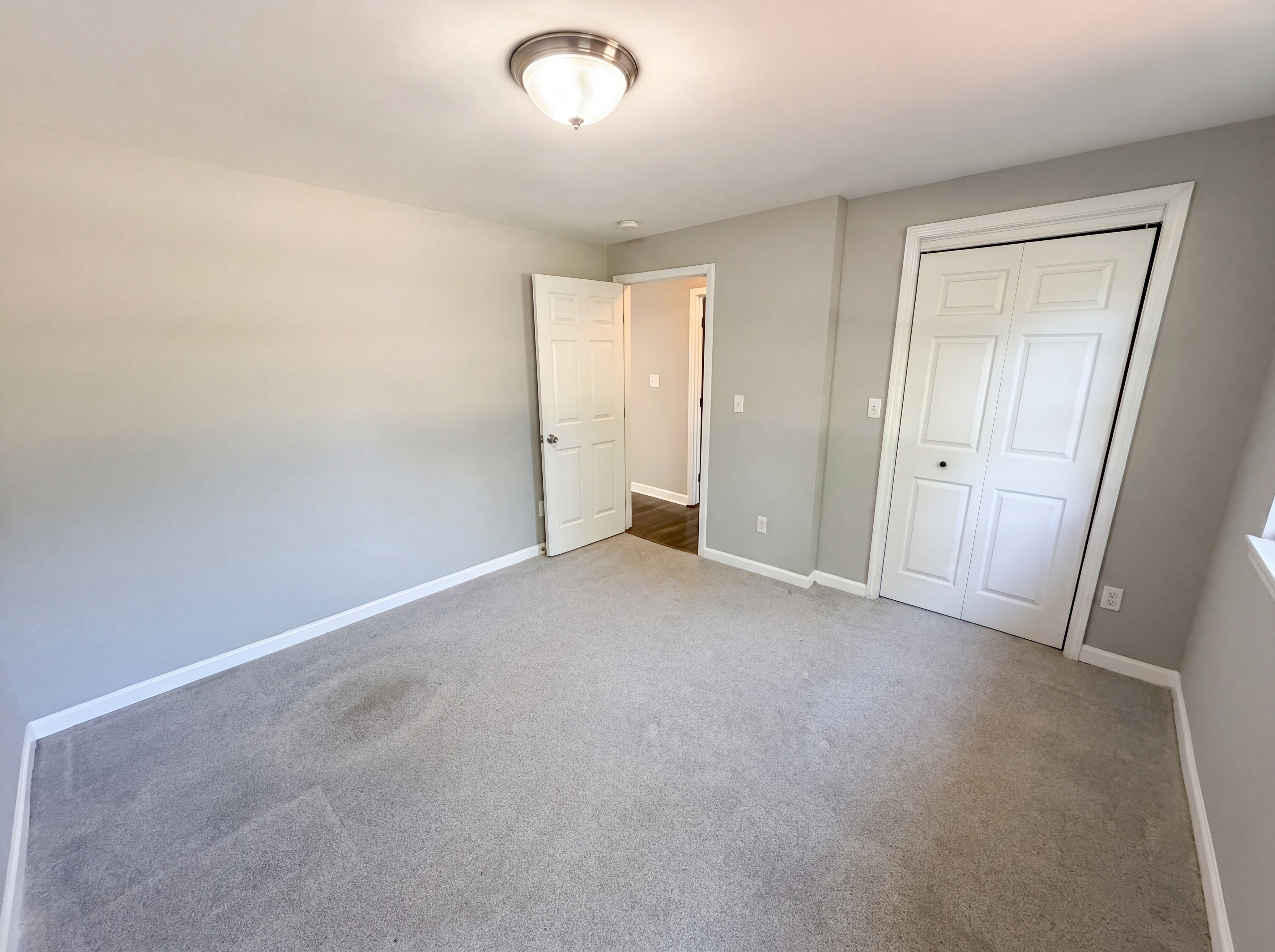 Photo 18 of 31 of 1322 Carolyn Dr, Charlotte, NC