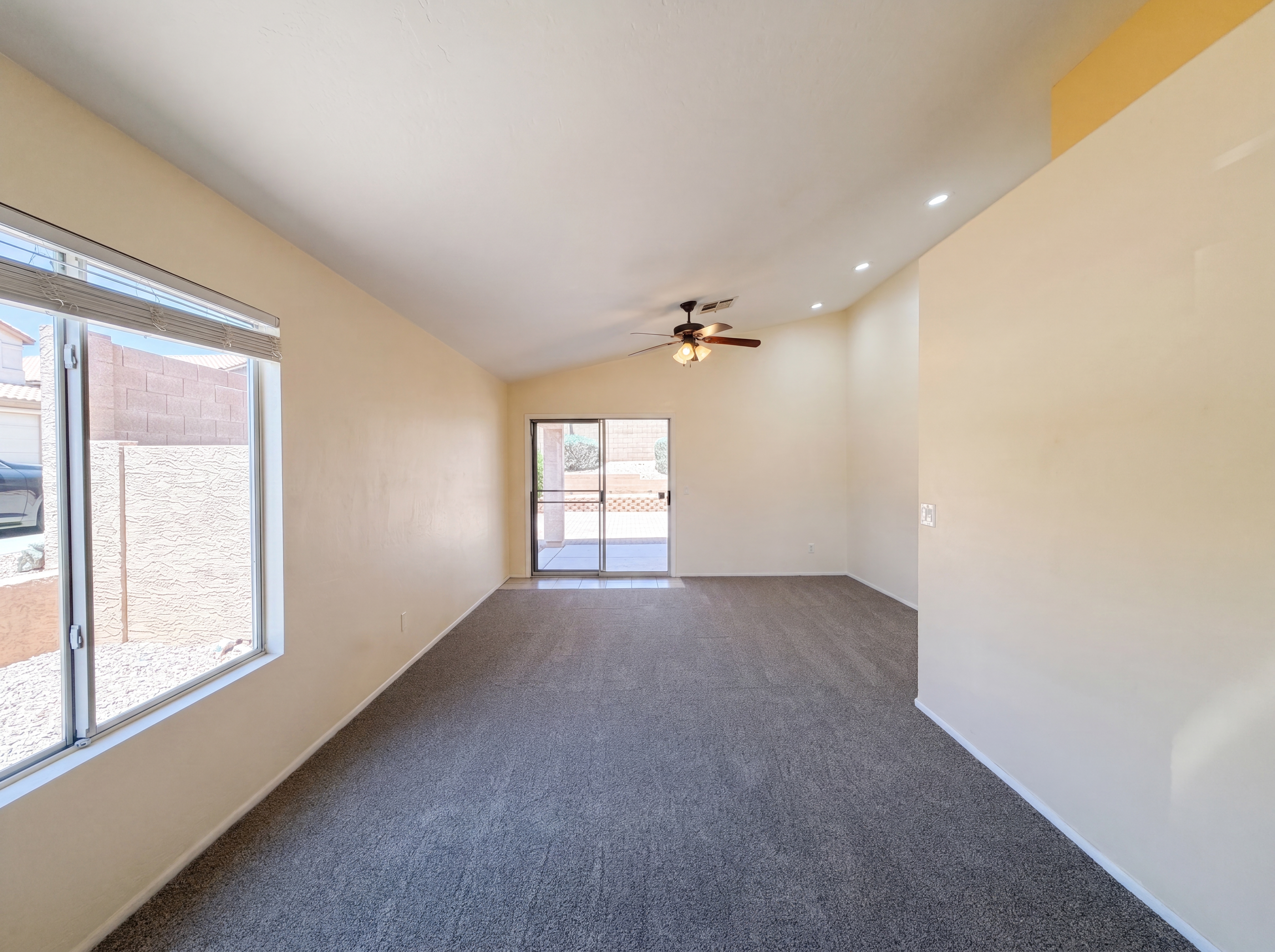 Photo 3 of 19 of 2018 E Windsong Dr, Phoenix, AZ