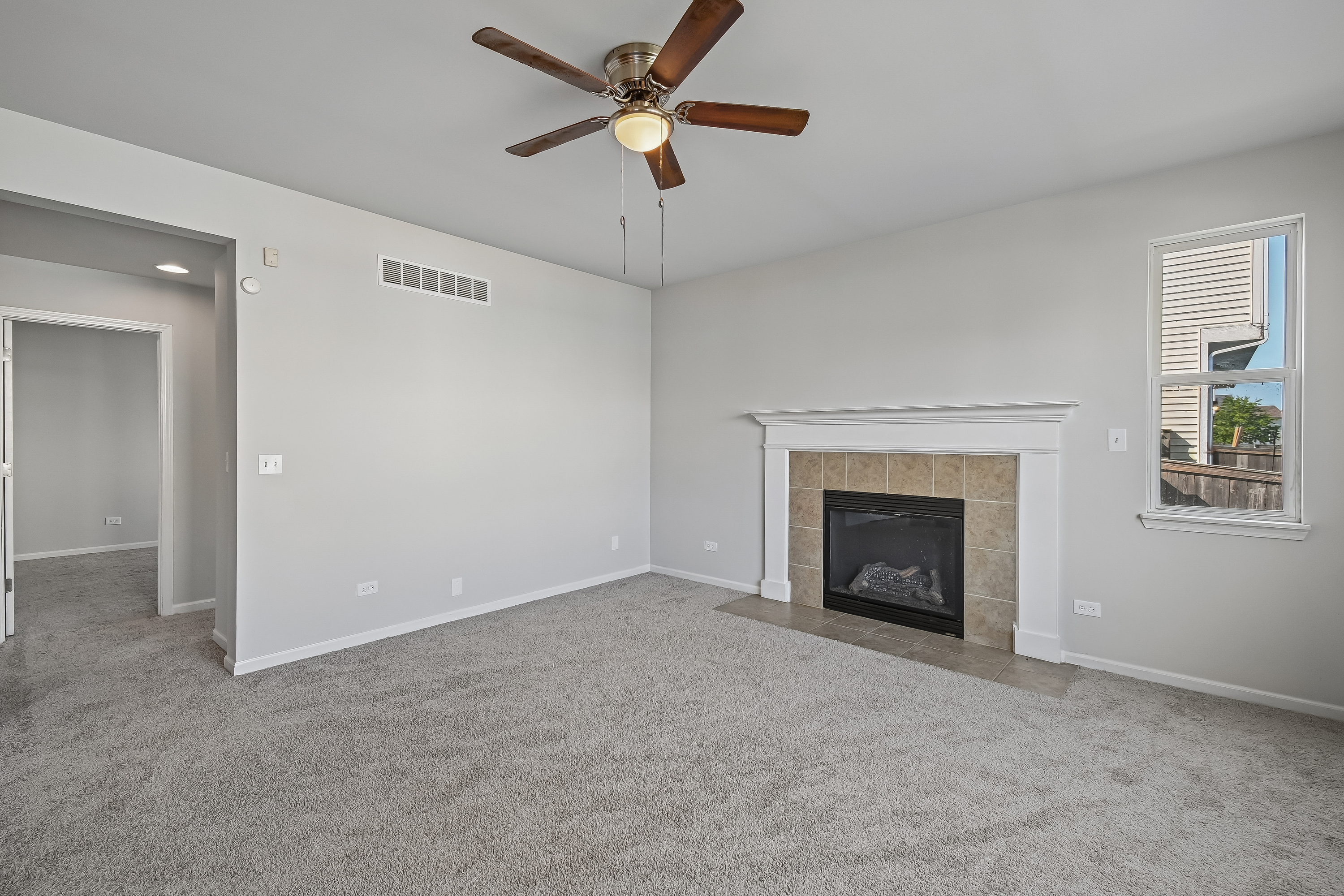 Photo 39 of 69 of 1409 Baltz Dr, Joliet, IL