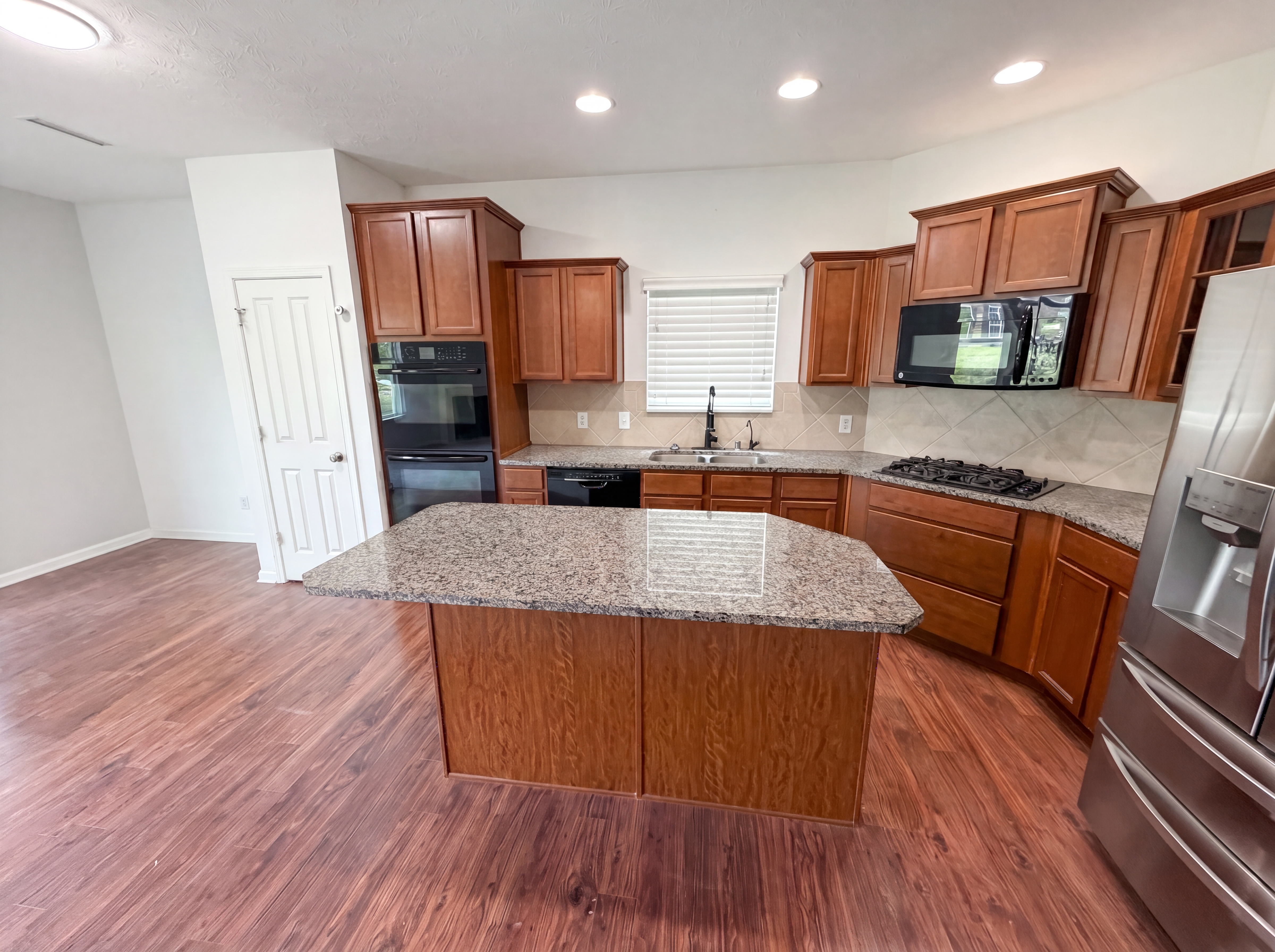 Photo 6 of 30 of 15188 Brantley Ln, Noblesville, IN