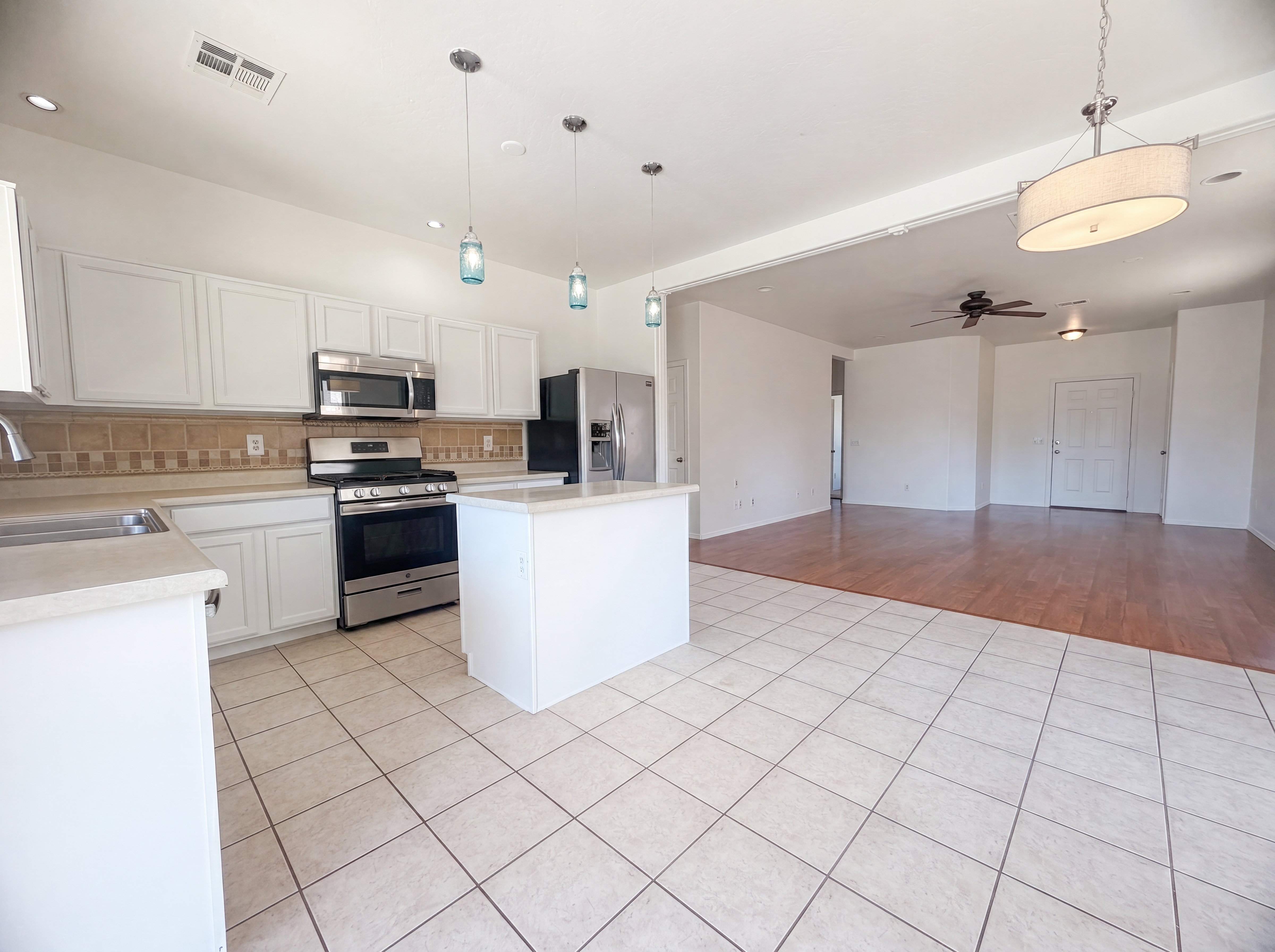 Photo 6 of 18 of 40282 N Przewalski St, San Tan Valley, AZ