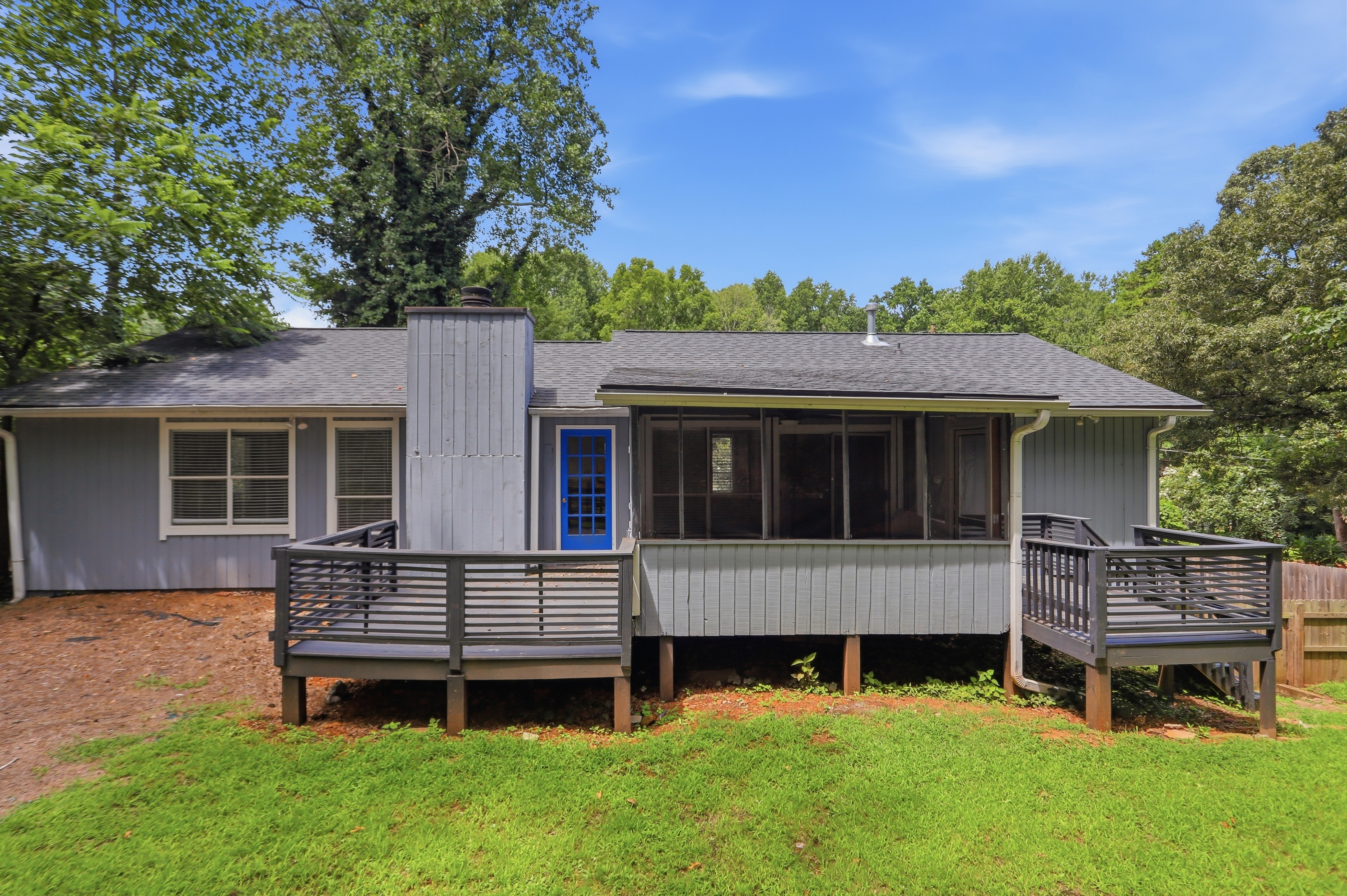 Photo 29 of 32 of 124 Creekview Dr, Woodstock, GA