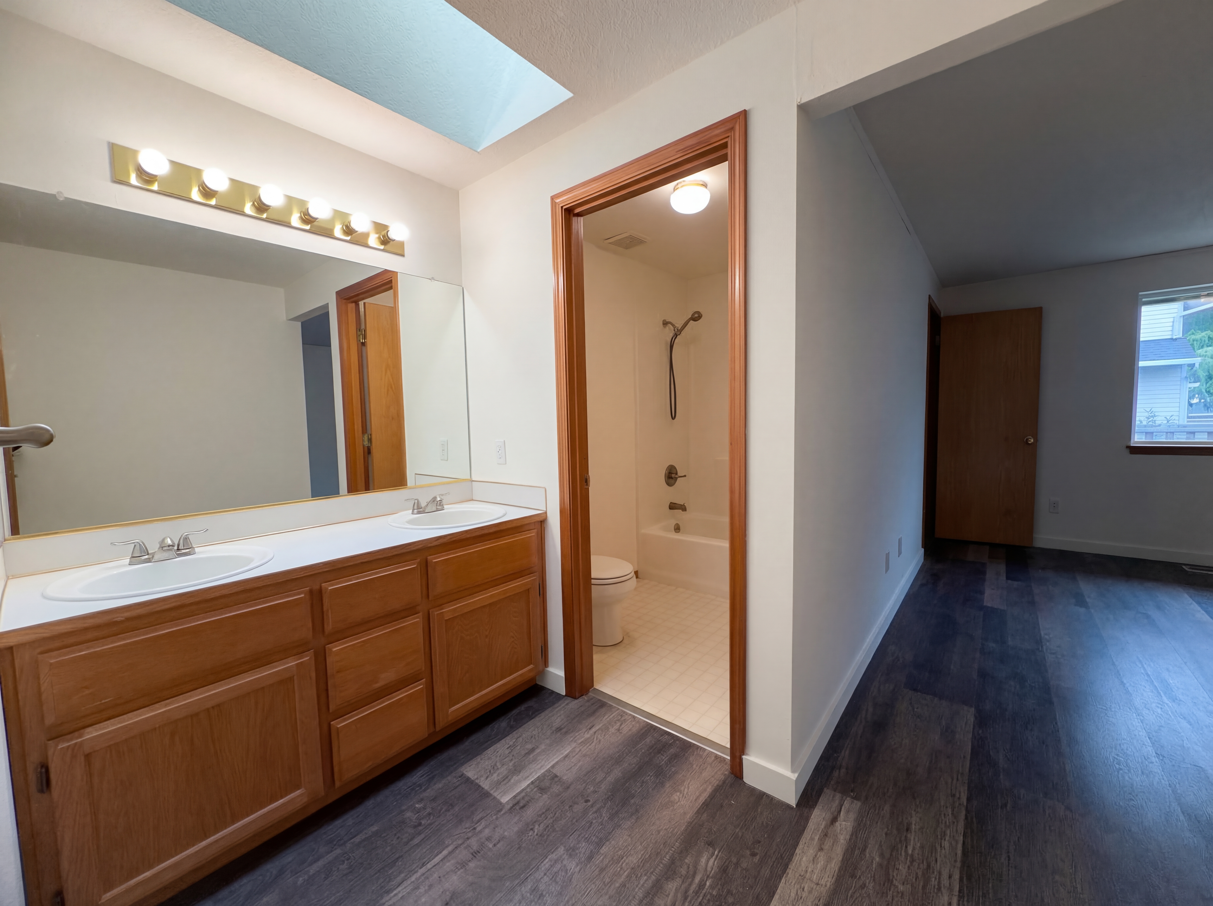 Photo 6 of 18 of 8641 NE Windstone St, Beaverton, OR