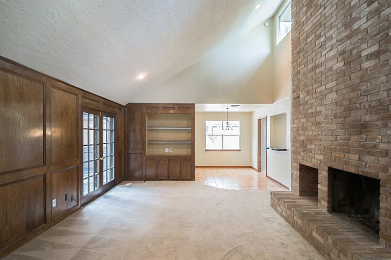 Photo 13 of 35 - 15014 Penn Hills Ln, Houston, TX 77062