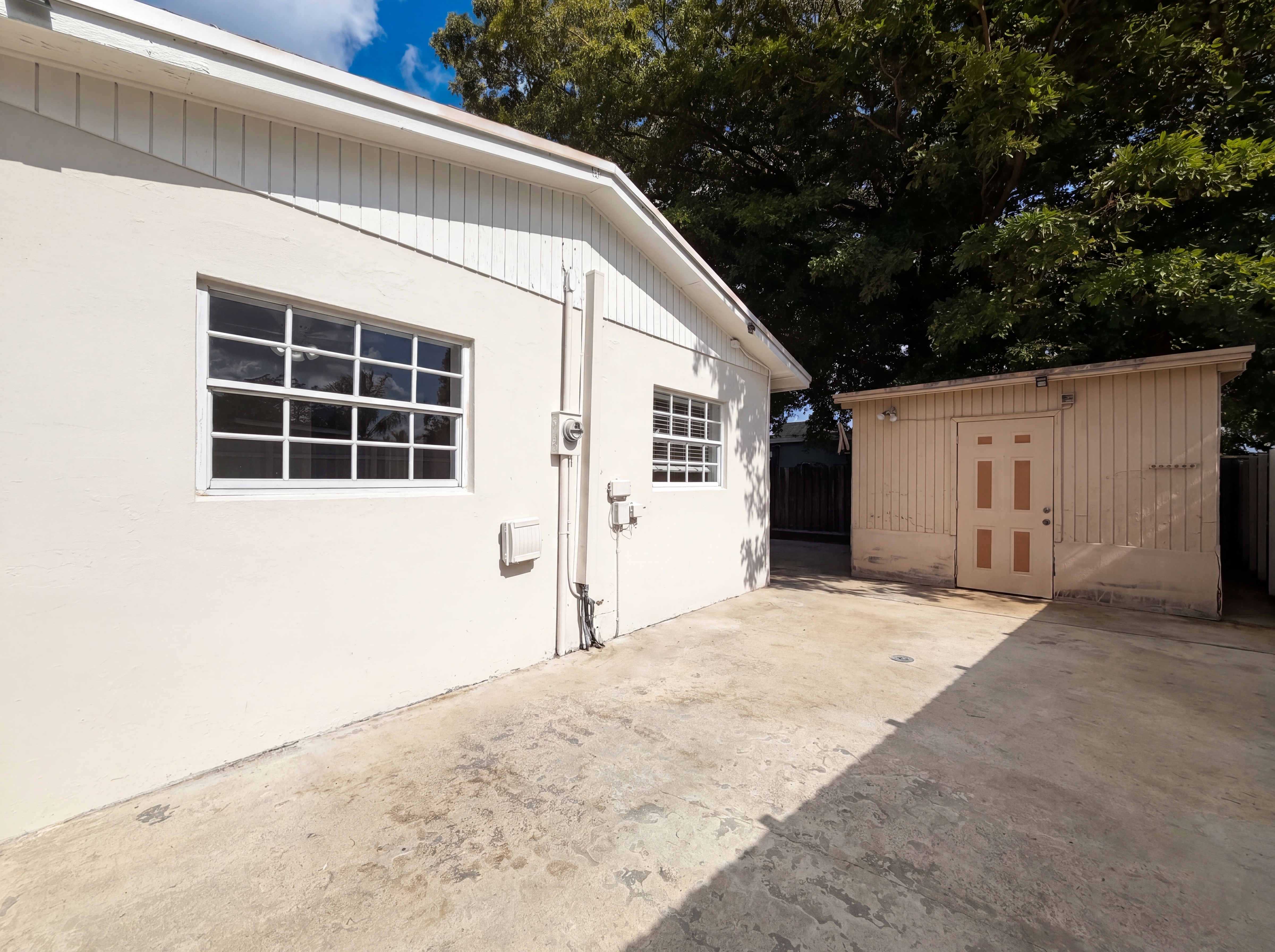 Photo 19 of 20 of 4403 NW 202nd St, Miami Gardens, FL