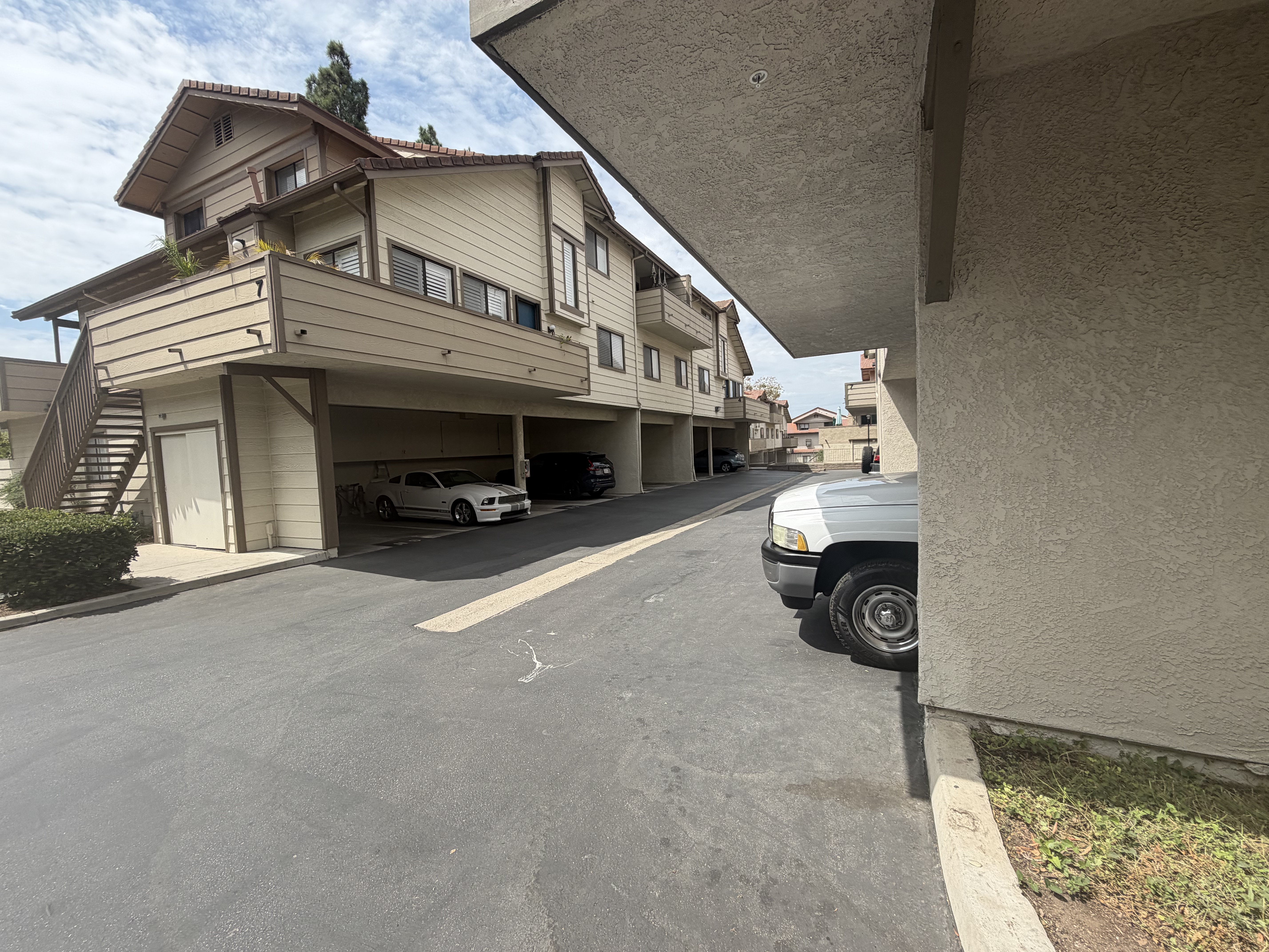 Photo 12 of 15 of 68 Maegan Pl, Thousand Oaks, CA