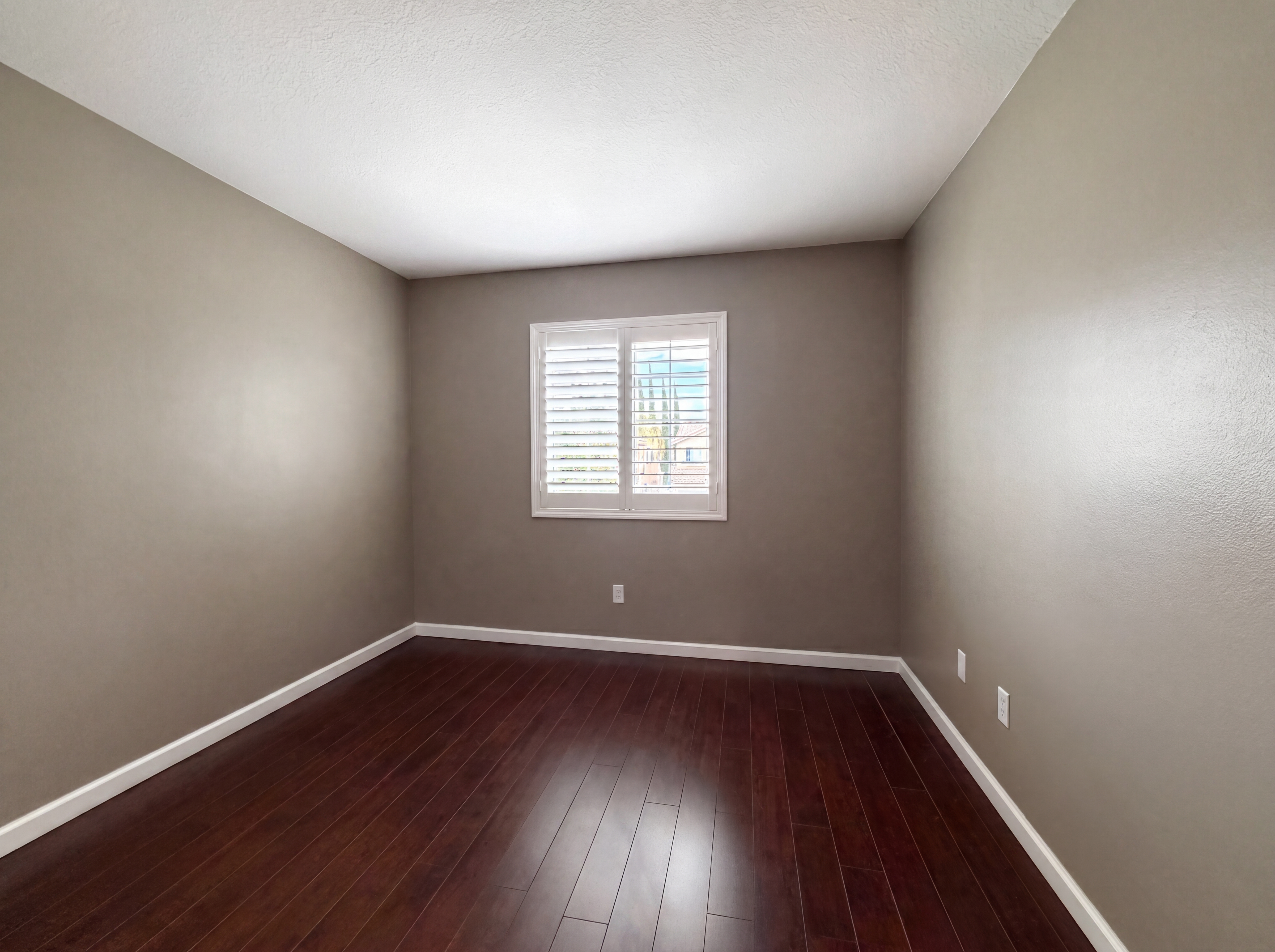 Photo 13 of 28 of 28441 Silverking Trl, Santa Clarita, CA