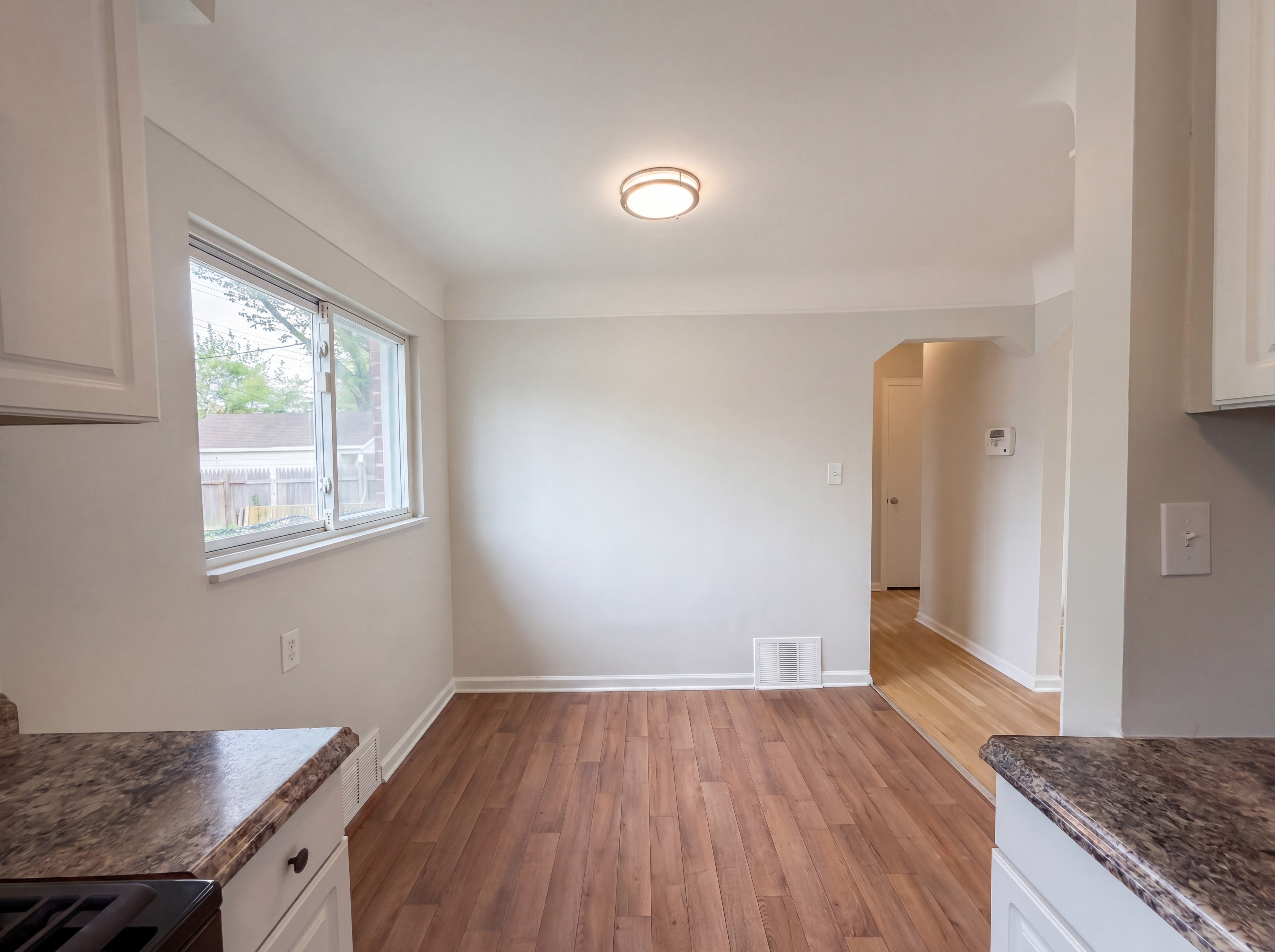 Photo 8 of 20 of 8069 Beaverland, Redford, MI