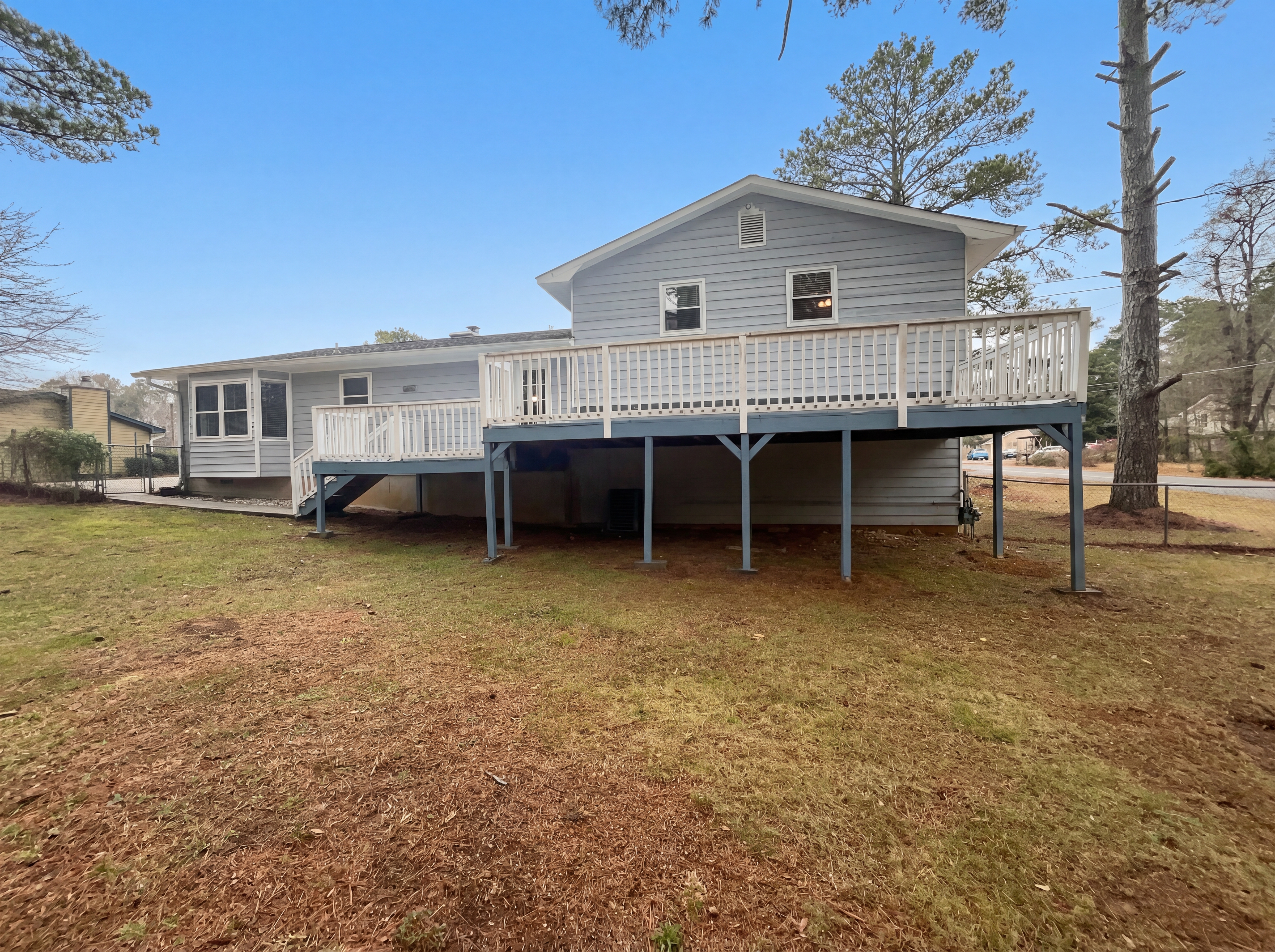 Photo 5 of 19 of 10 King Dr, Carrollton, GA