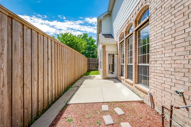 Photo 22 of 24 - 11250 Las Polamas Dr, Frisco, TX 75033