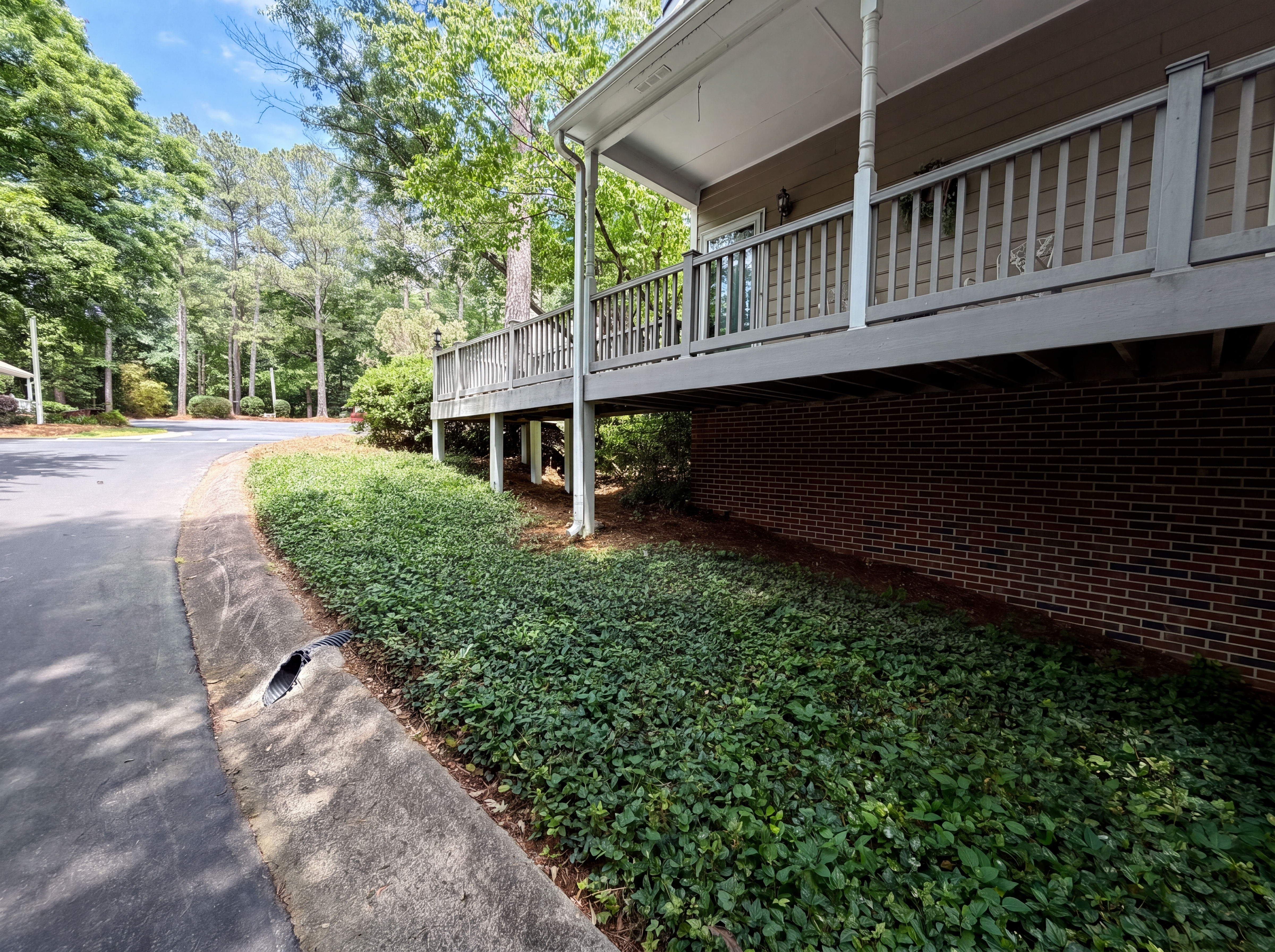 Photo 28 of 34 of 4491 Pineridge Cir, Atlanta, GA