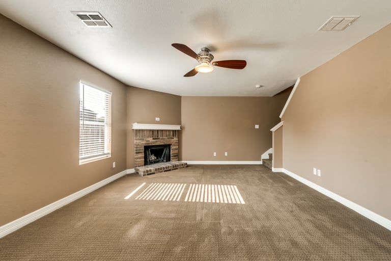 Photo 16 of 38 - 2732 Peach Dr, Little Elm, TX 75068