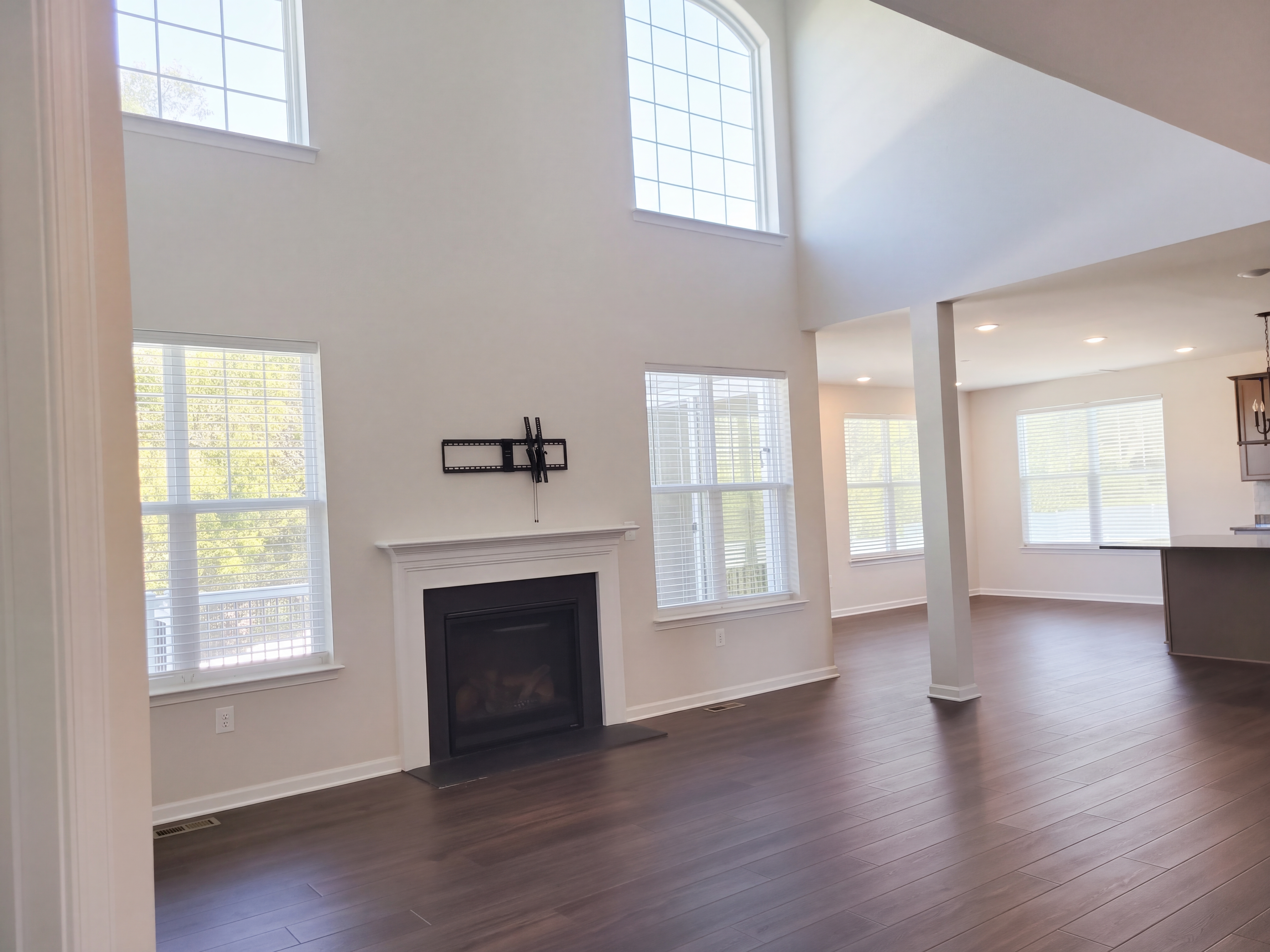 Photo 7 of 39 of 13409 Maymount Dr, Culpeper, VA