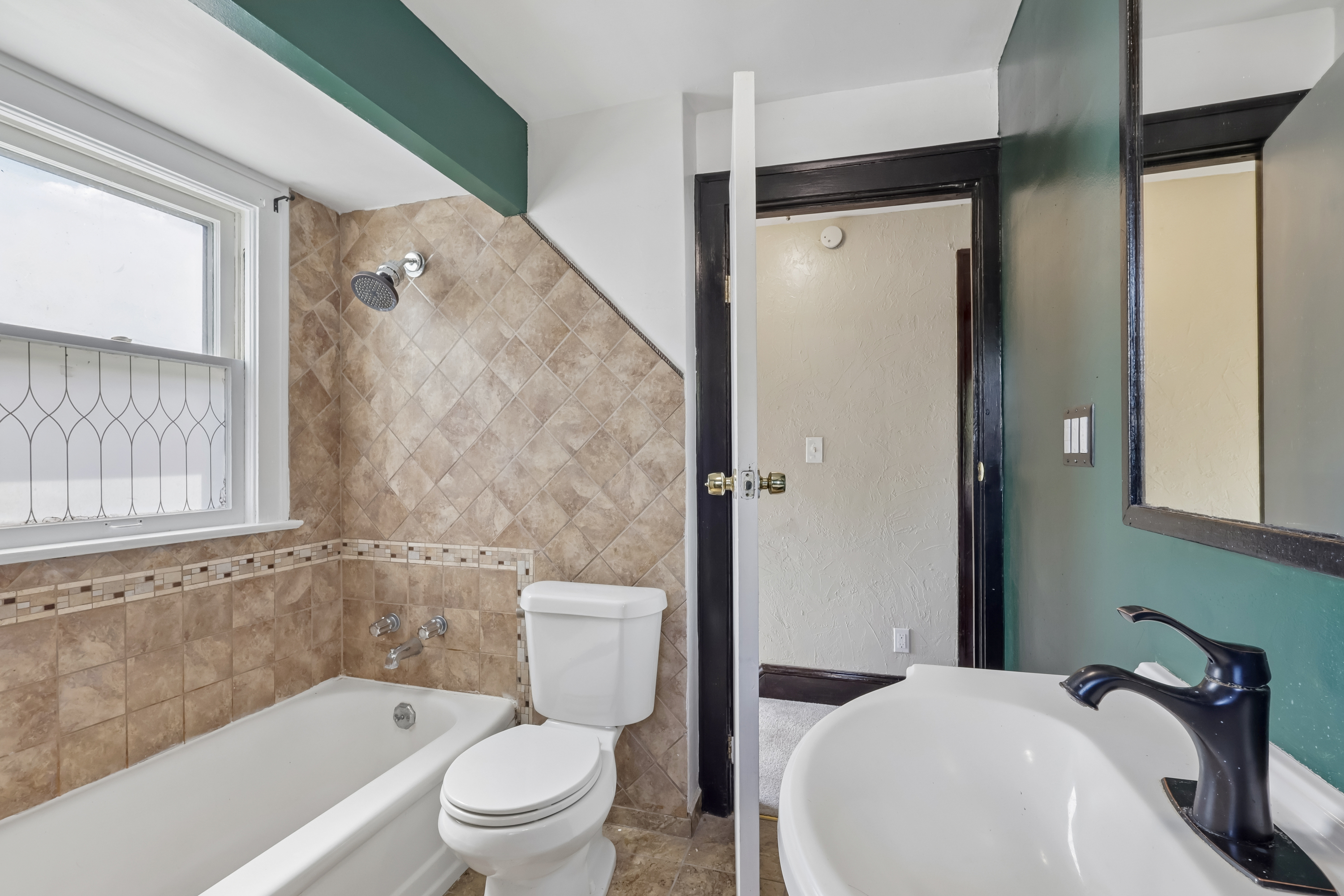 Photo 9 of 46 of 14606 Bartter Ave, Cleveland, OH