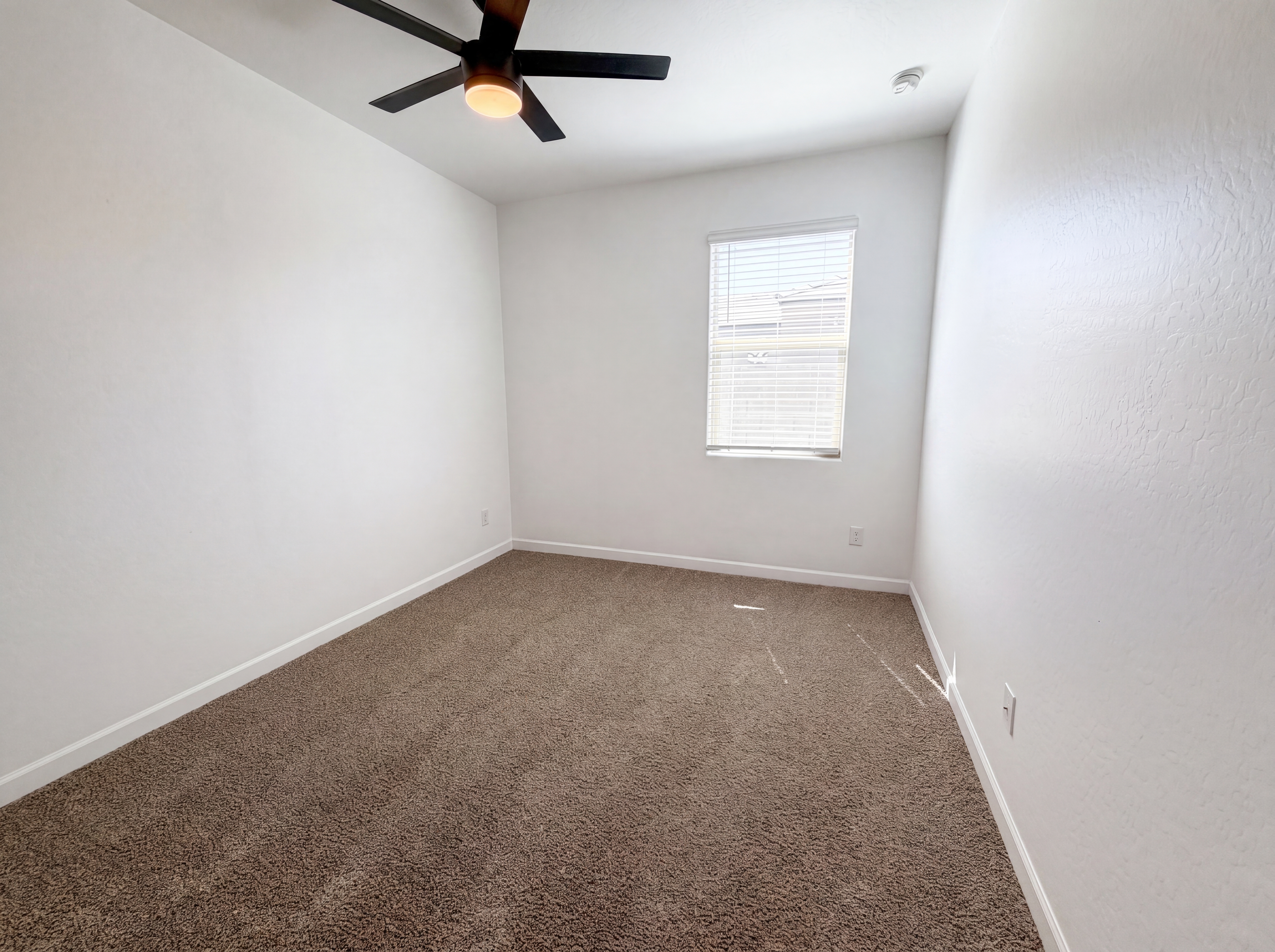 Photo 10 of 38 of 30568 W Clarendon Ave, Buckeye, AZ