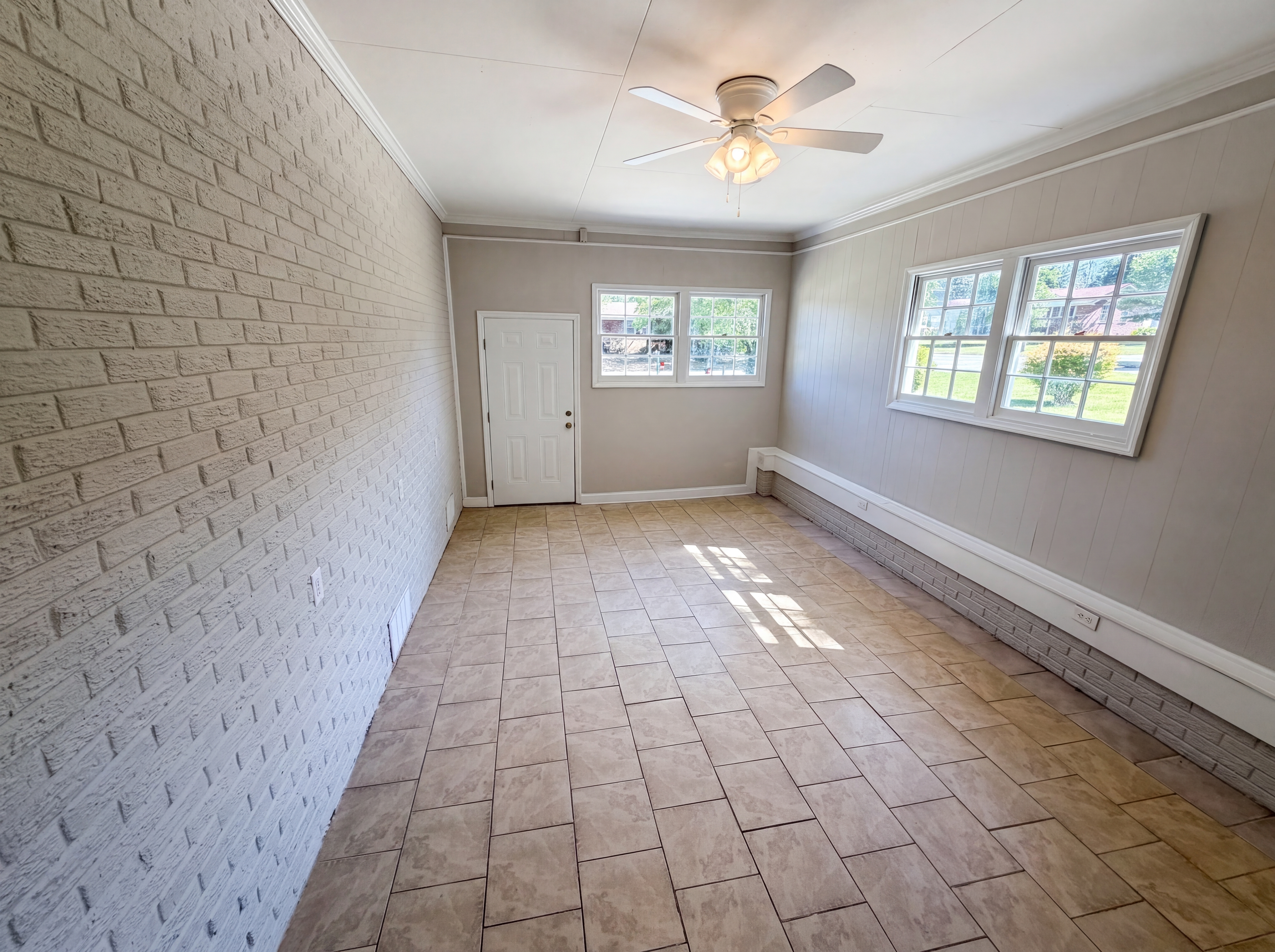 Photo 11 of 26 of 1817 Neptune Dr, Columbia, SC