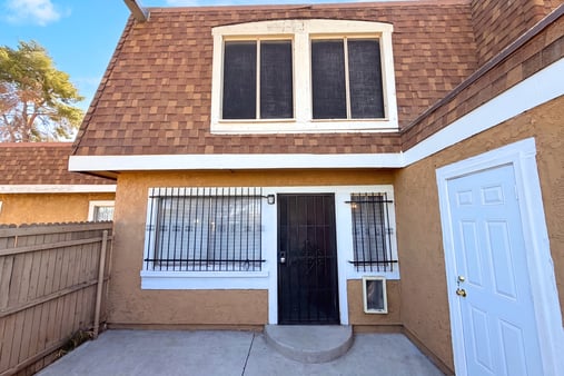 Photo 1 of 15 of 8446 N 34th Dr, Phoenix, AZ