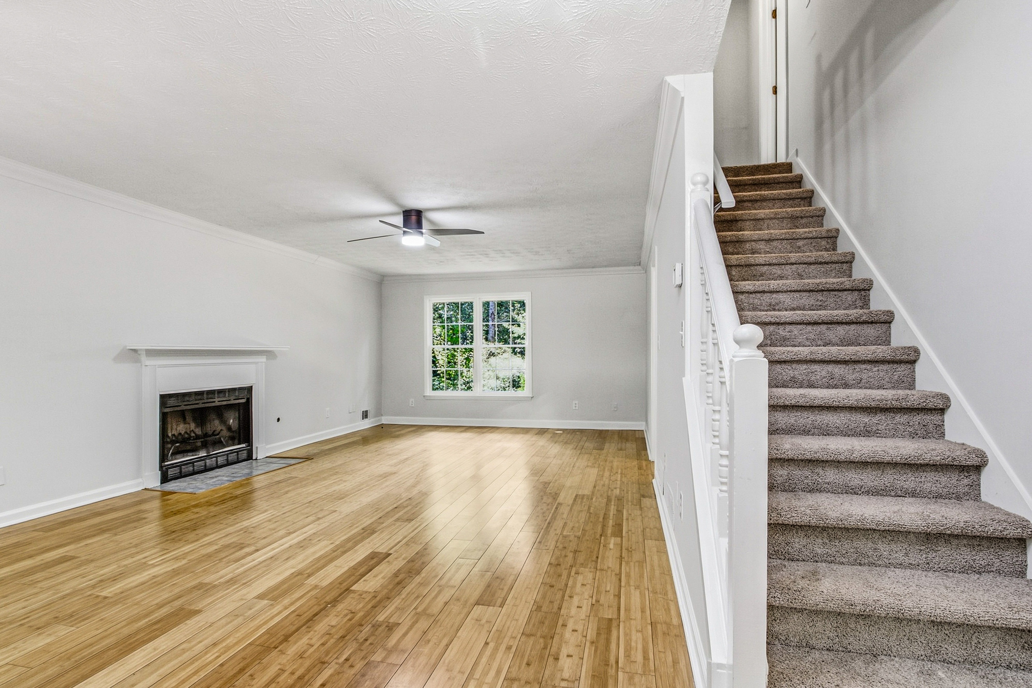 Photo 13 of 29 of 1039 Plantation Blvd SE, Conyers, GA