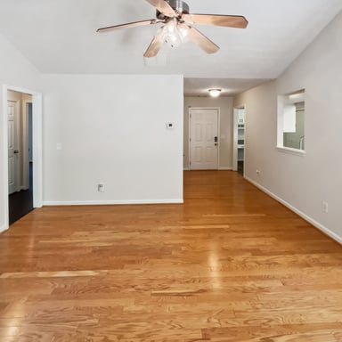 Property photo 3 of 145 Shadowbrook Trce