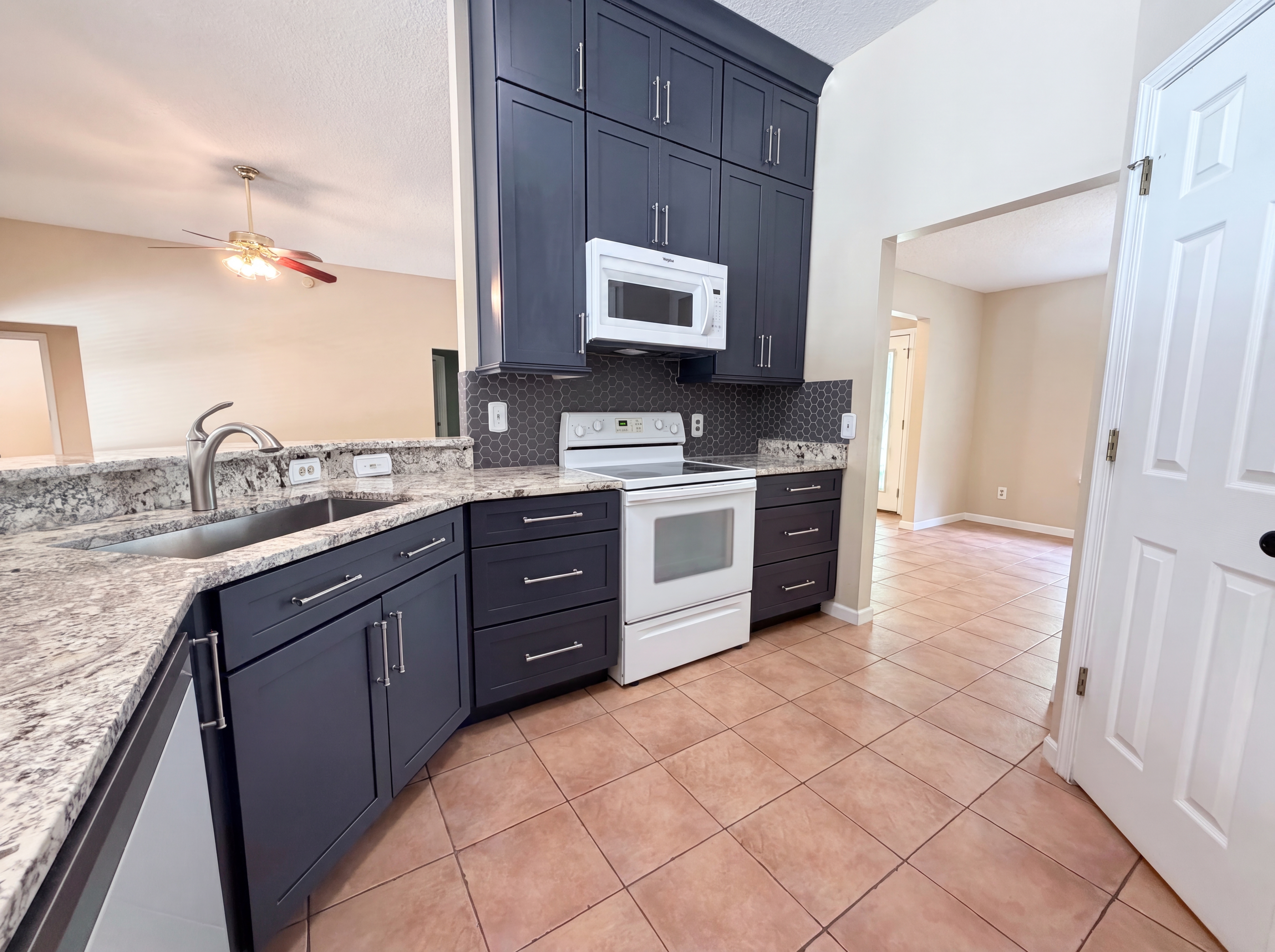 Photo 2 of 23 of 2775 Ravines Rd, Middleburg, FL