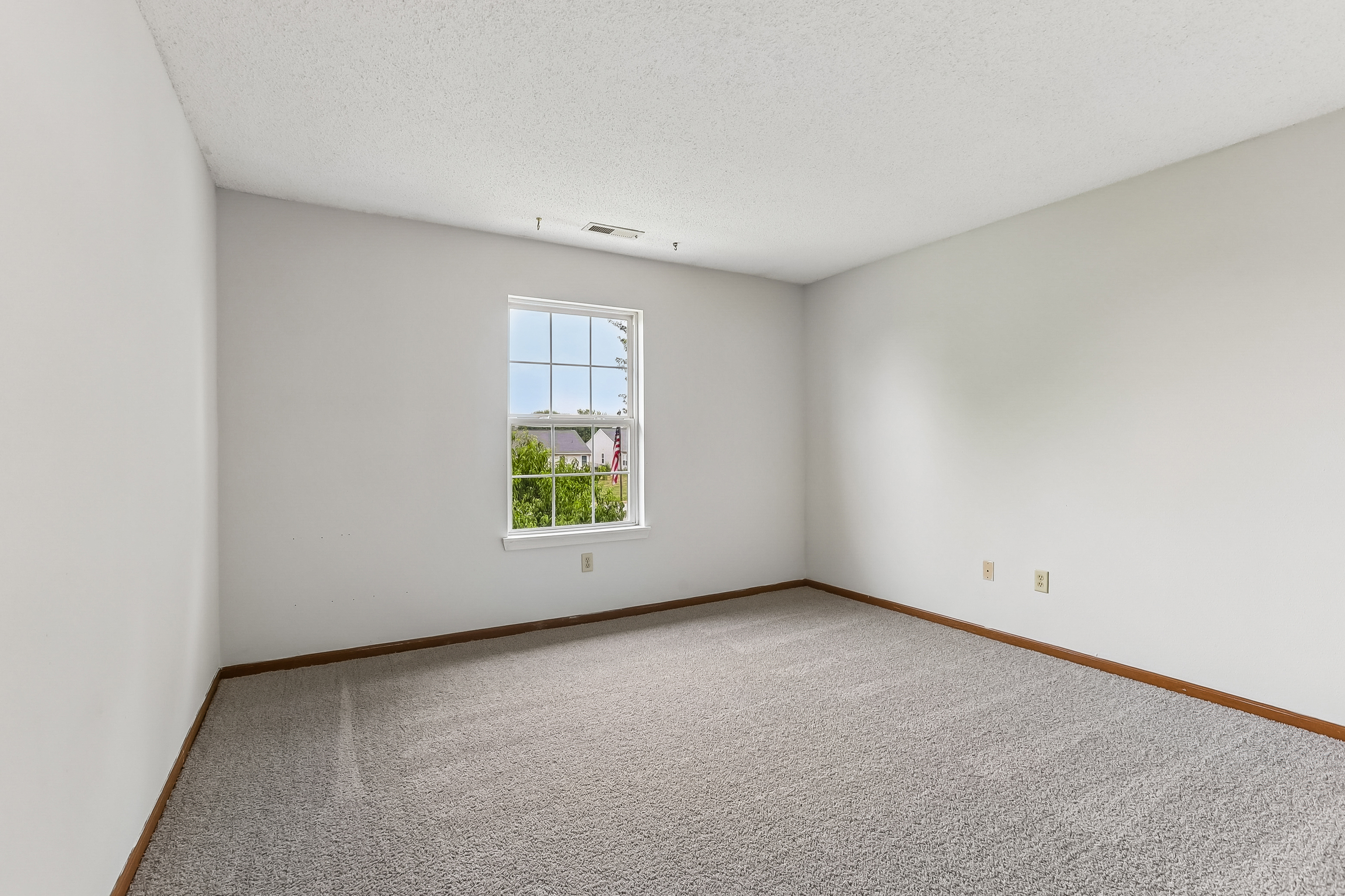 Photo 28 of 44 of 165 Harts Ford Way, Brownsburg, IN