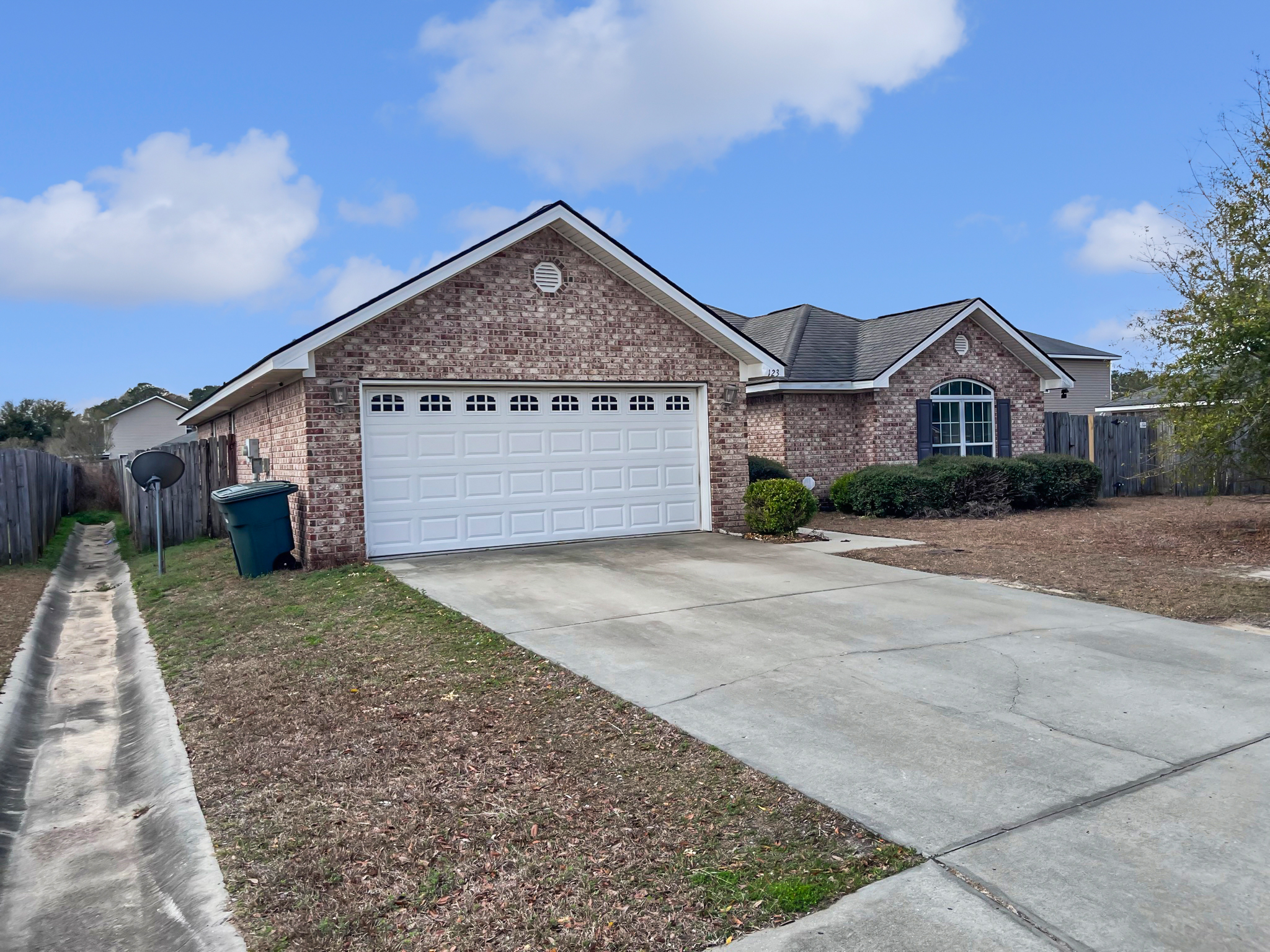 Photo 8 of 15 of 123 Grandview Dr, Hinesville, GA
