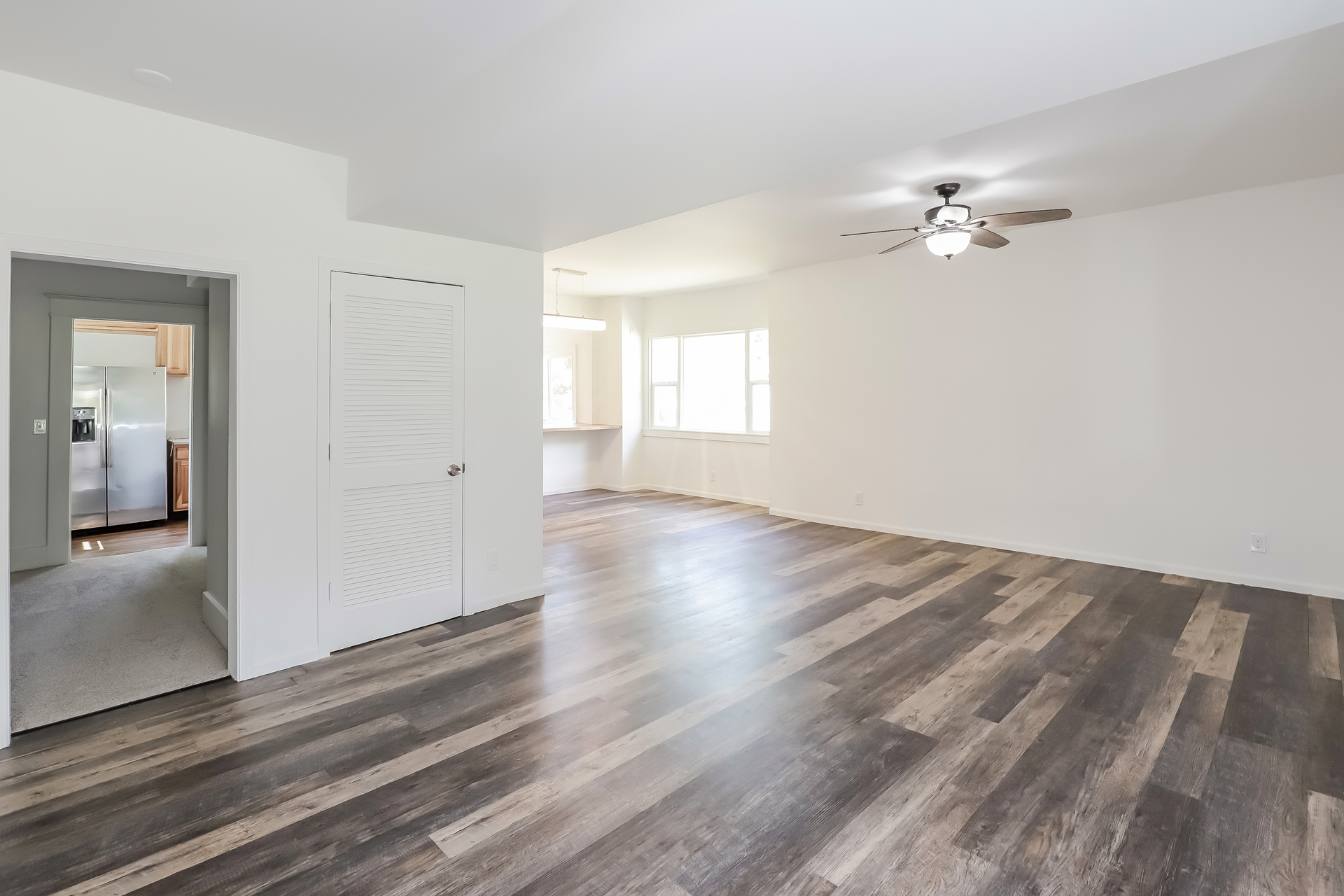 Photo 6 of 21 of 701 E Peoria St, Paola, KS