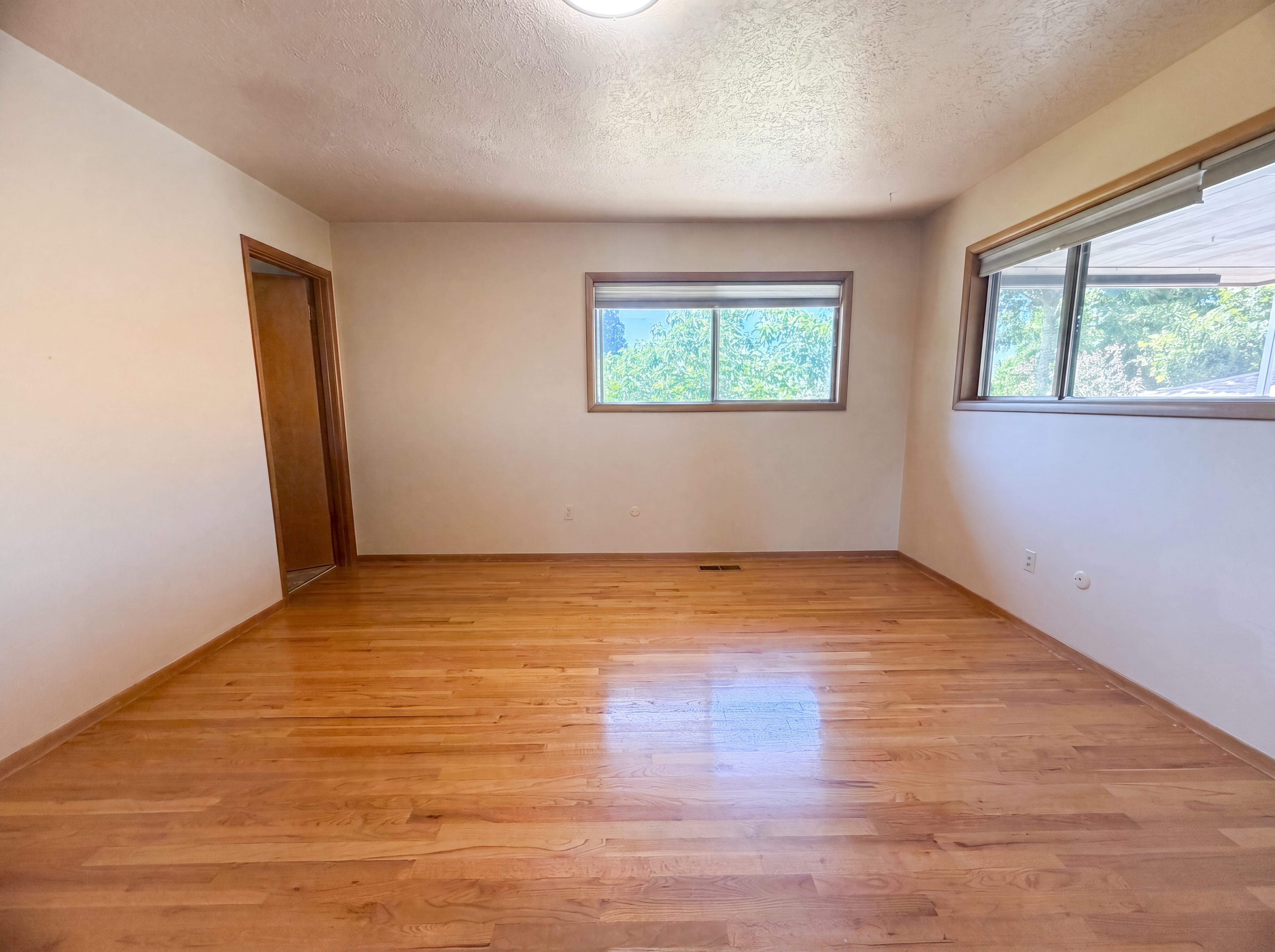 Photo 11 of 24 of 3311 NE 145th Ave, Portland, OR