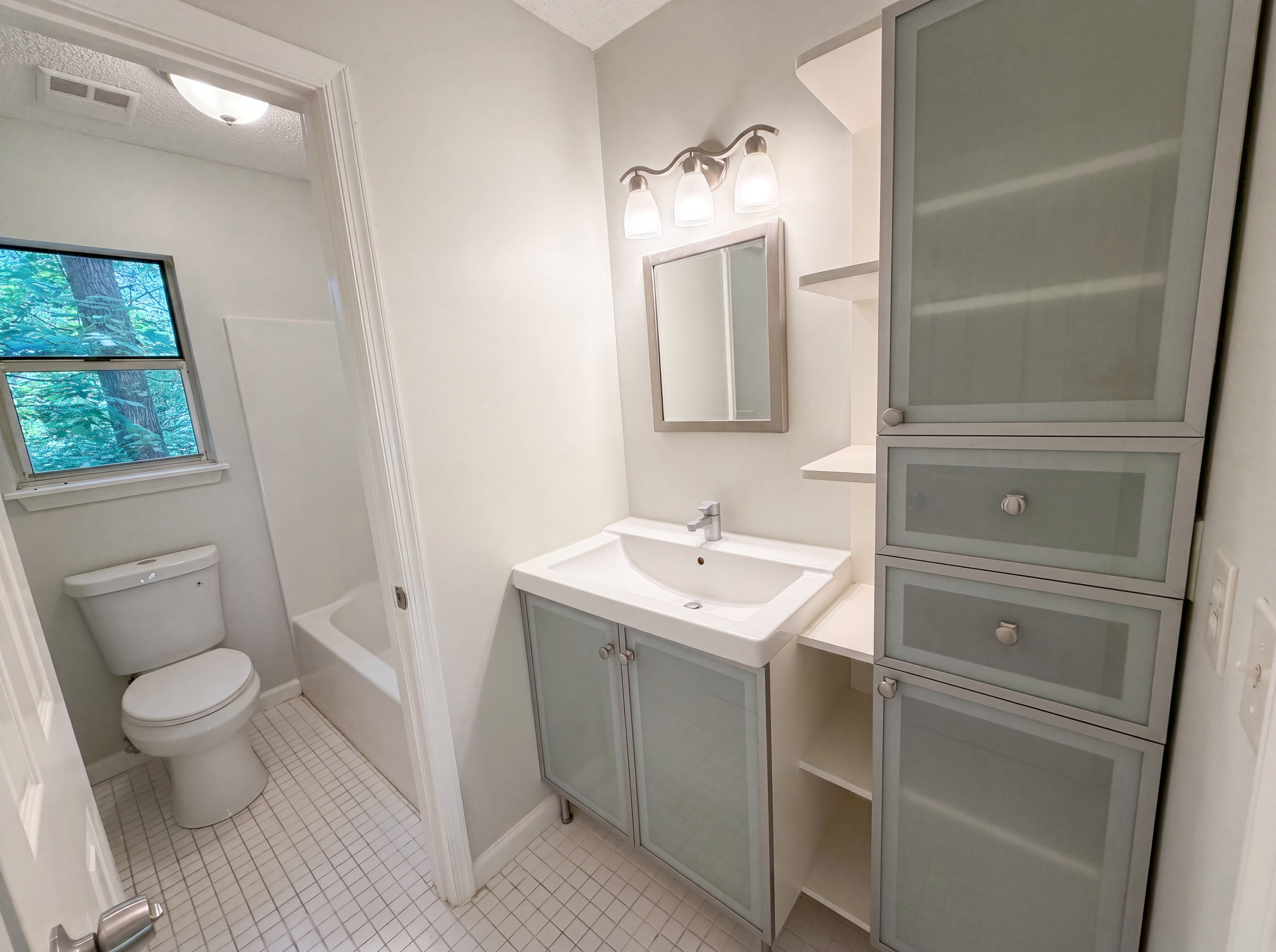 Photo 17 of 27 of 39 Saint Albans Rd, Irmo, SC