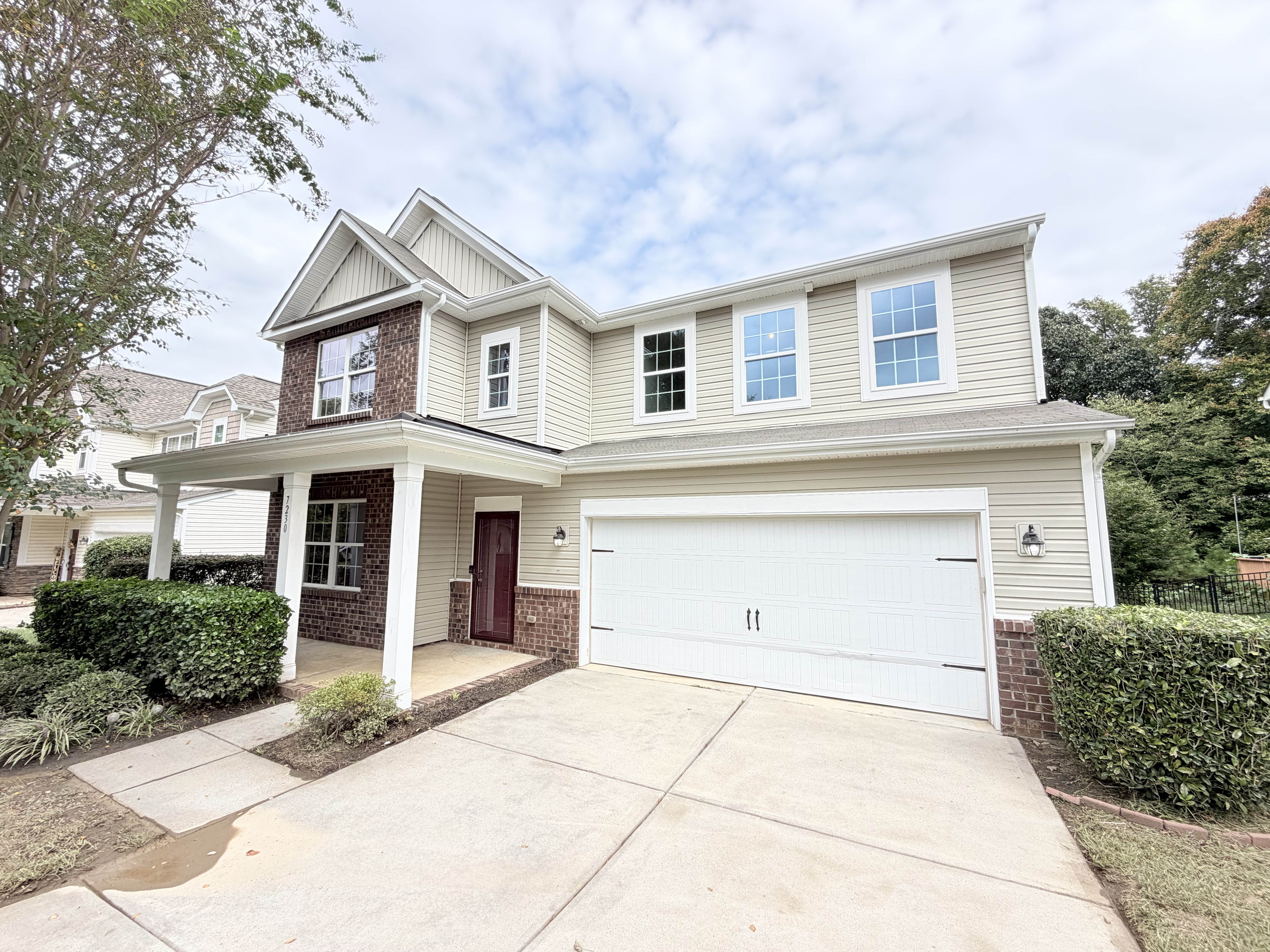Photo 22 of 26 of 7230 Kinley Commons Ln, Charlotte, NC