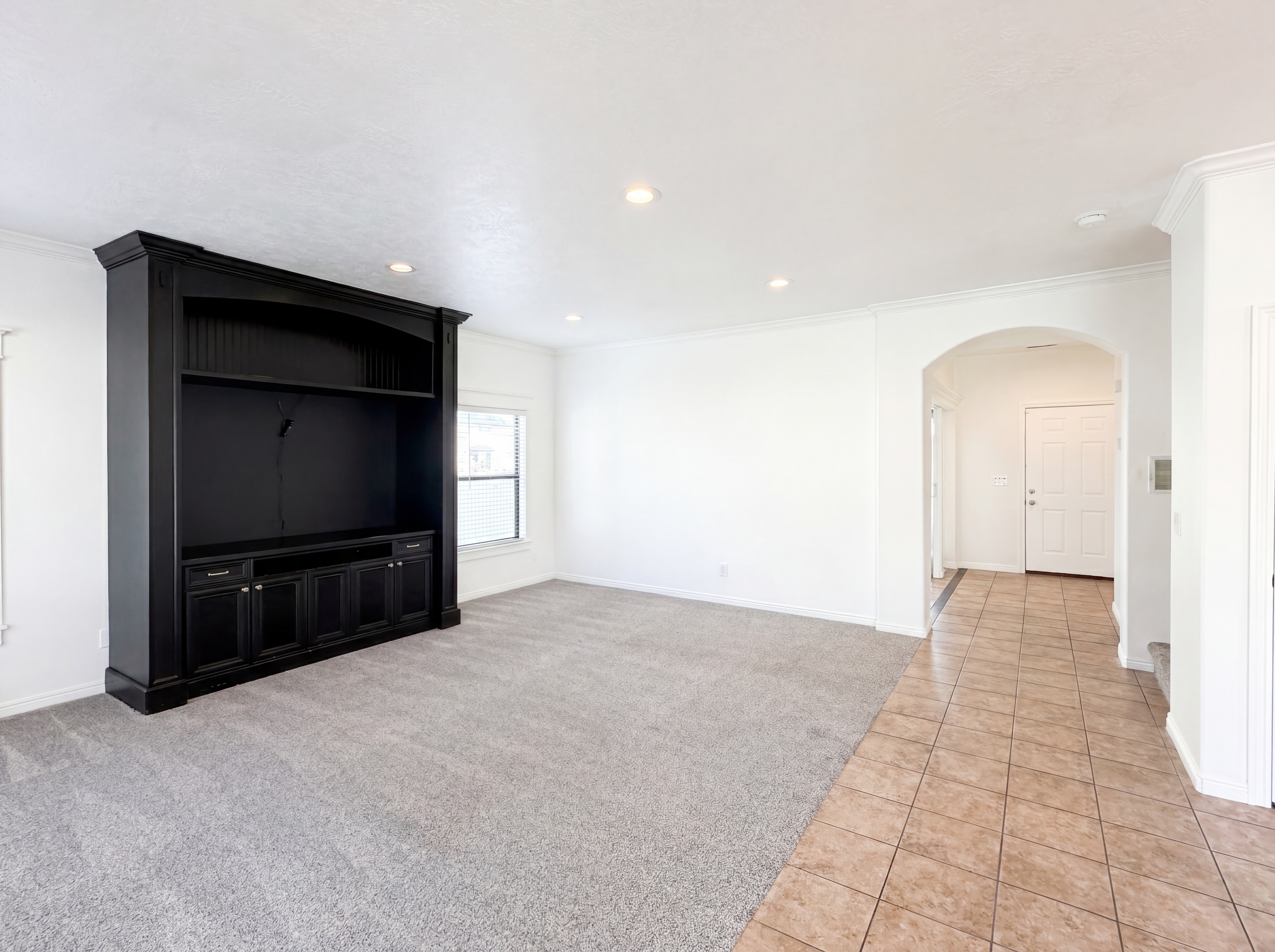 Photo 3 of 24 of 896 W 1625 S, Lehi, UT