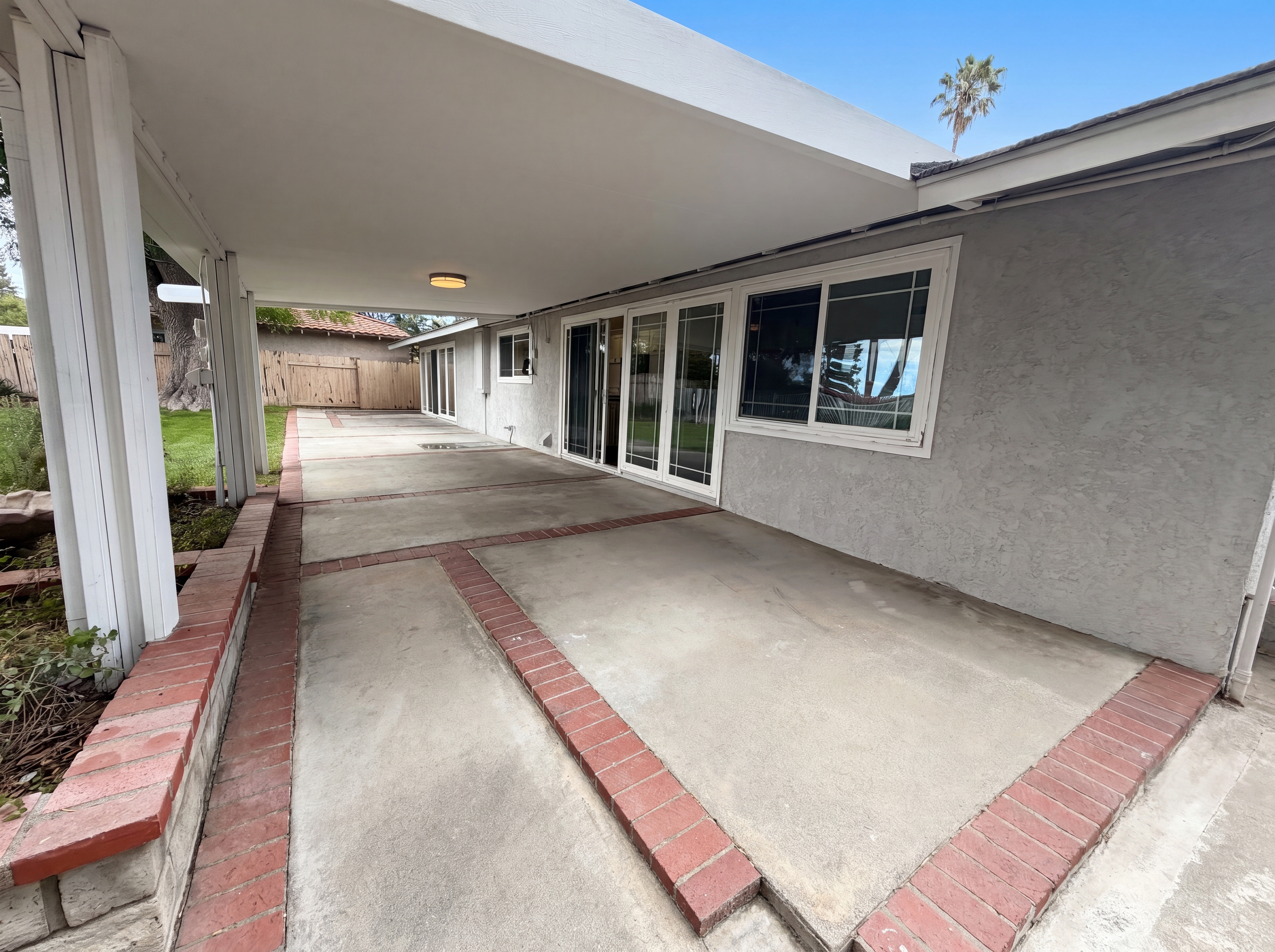 Photo 26 of 29 of 18400 Bermuda St, LOS ANGELES, CA