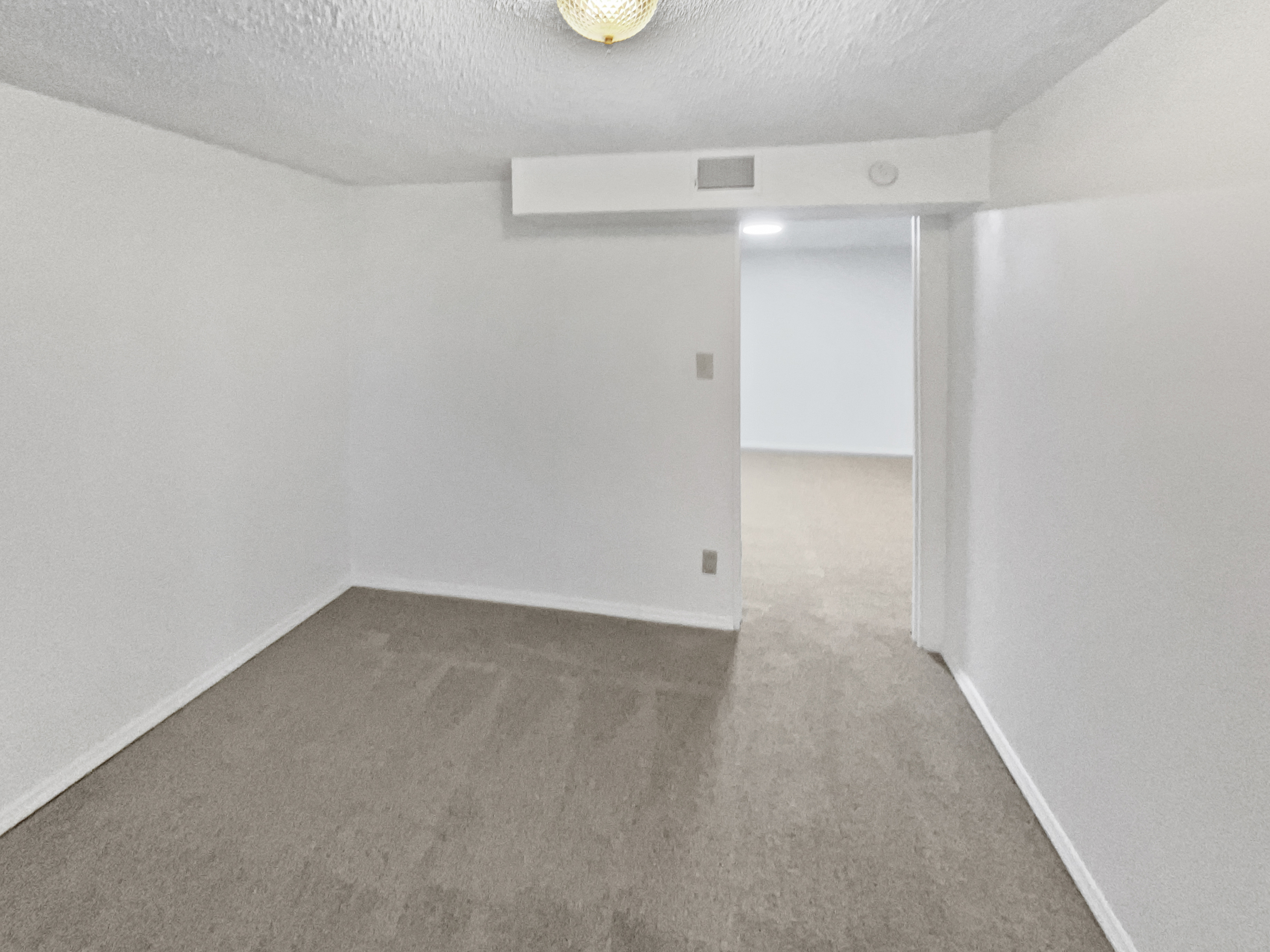 Photo 16 of 24 of 2127 Saranac Dr, Colorado Springs, CO