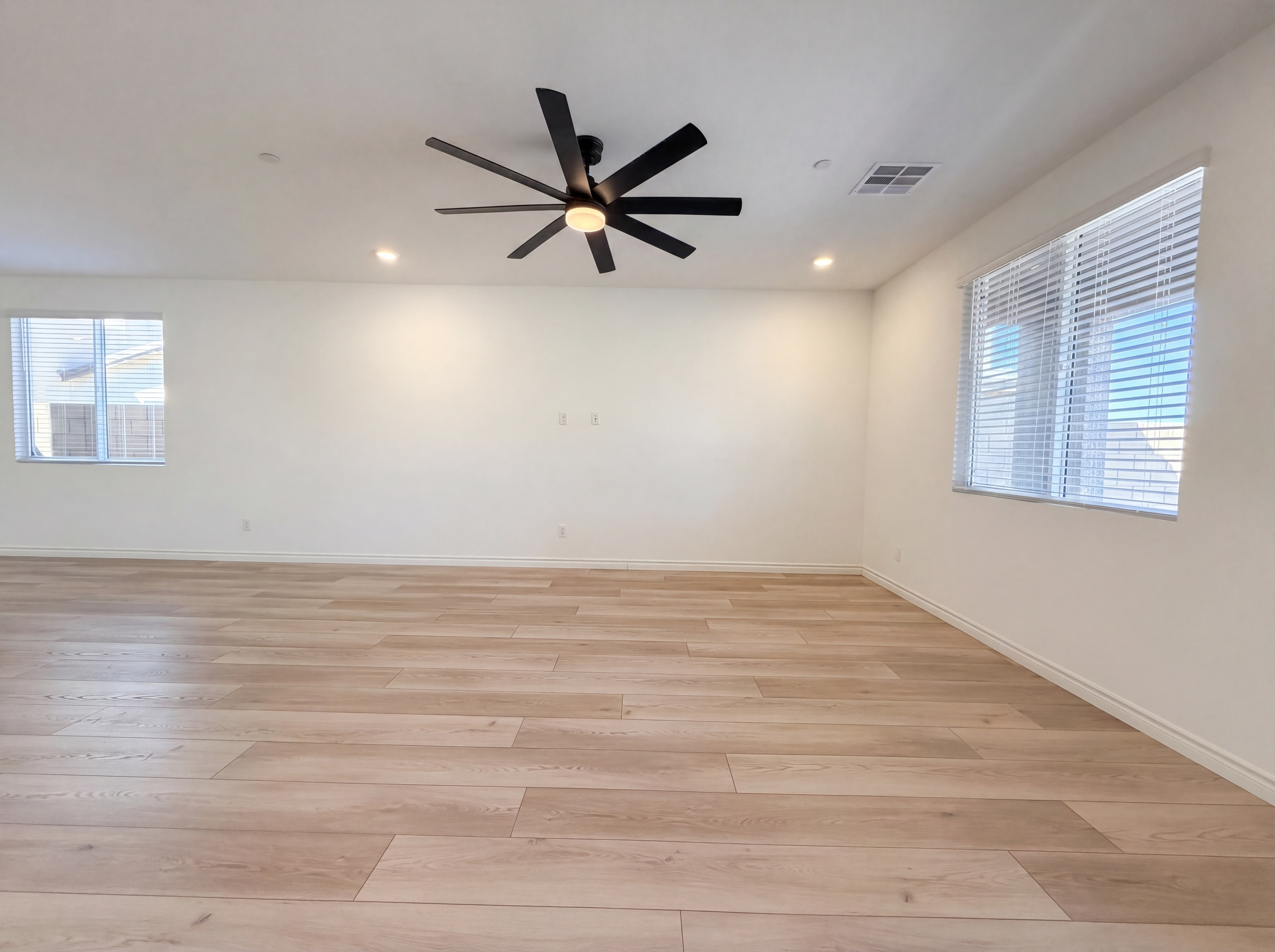 Photo 15 of 27 of 2270 Luna Haven St, Henderson, NV