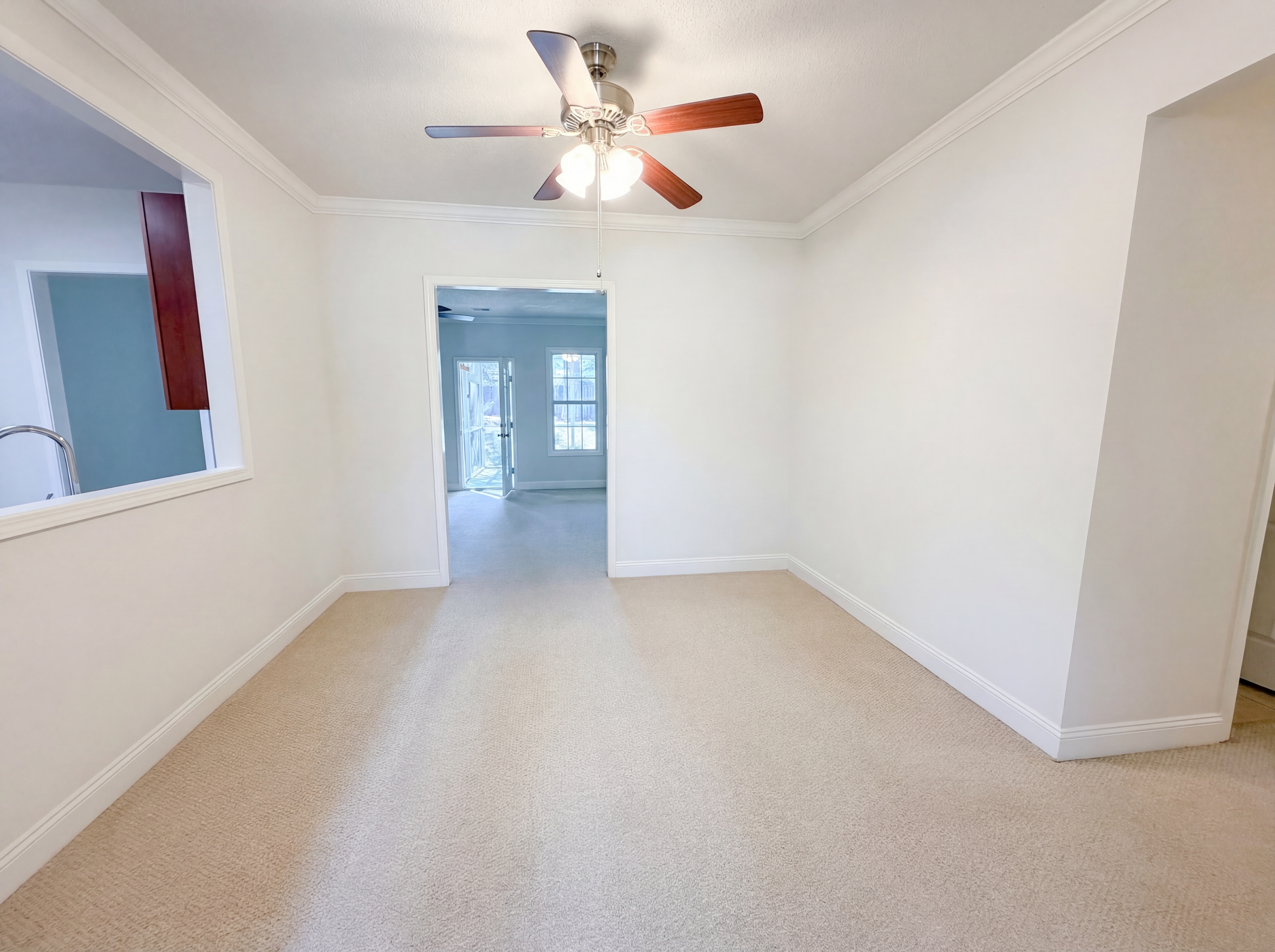 Photo 3 of 21 of 227 Faversham Ln, Columbia, SC