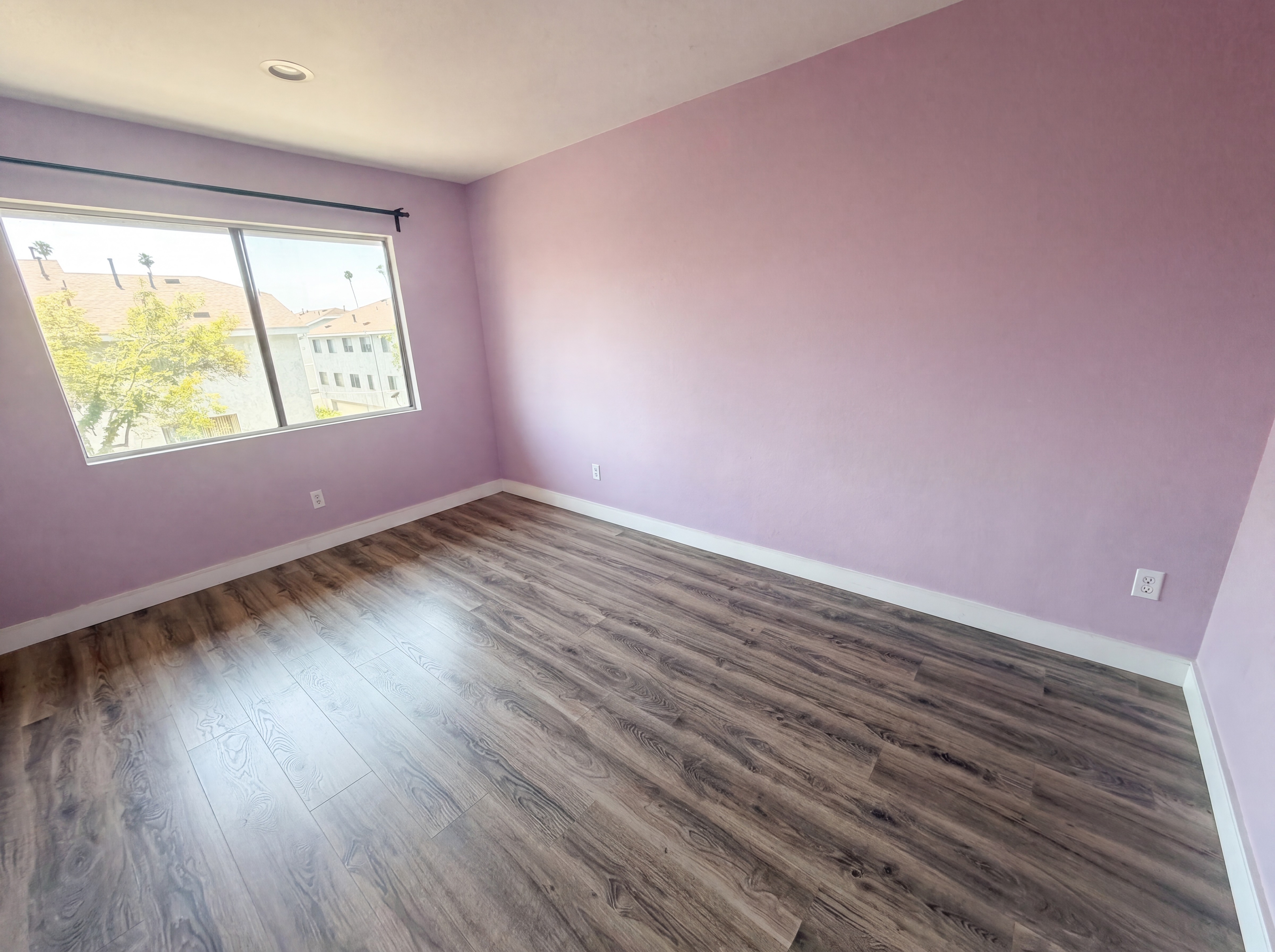Photo 10 of 17 of 7300 Corbin Ave, Reseda, CA