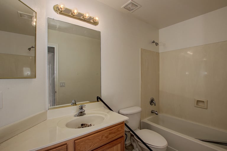 Photo 14 of 27 - 16206 W Latham St, Goodyear, AZ 85338