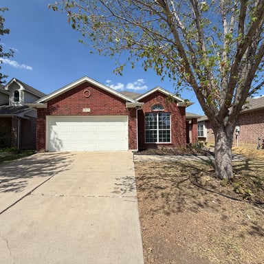 Property photo 1 of 2617 Silver Hill Dr