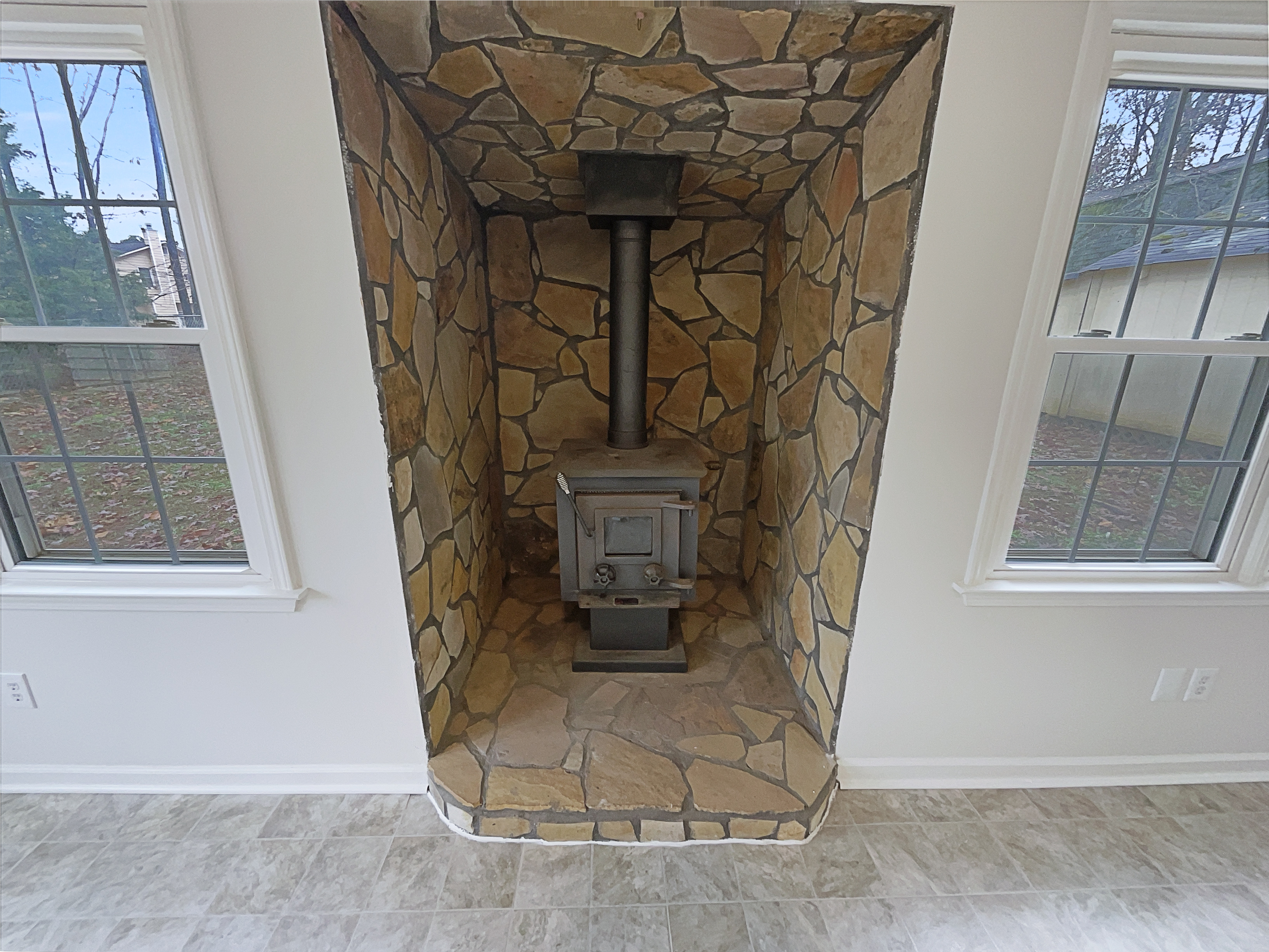Photo 9 of 27 of 4134 Jodeco Rd, McDonough, GA