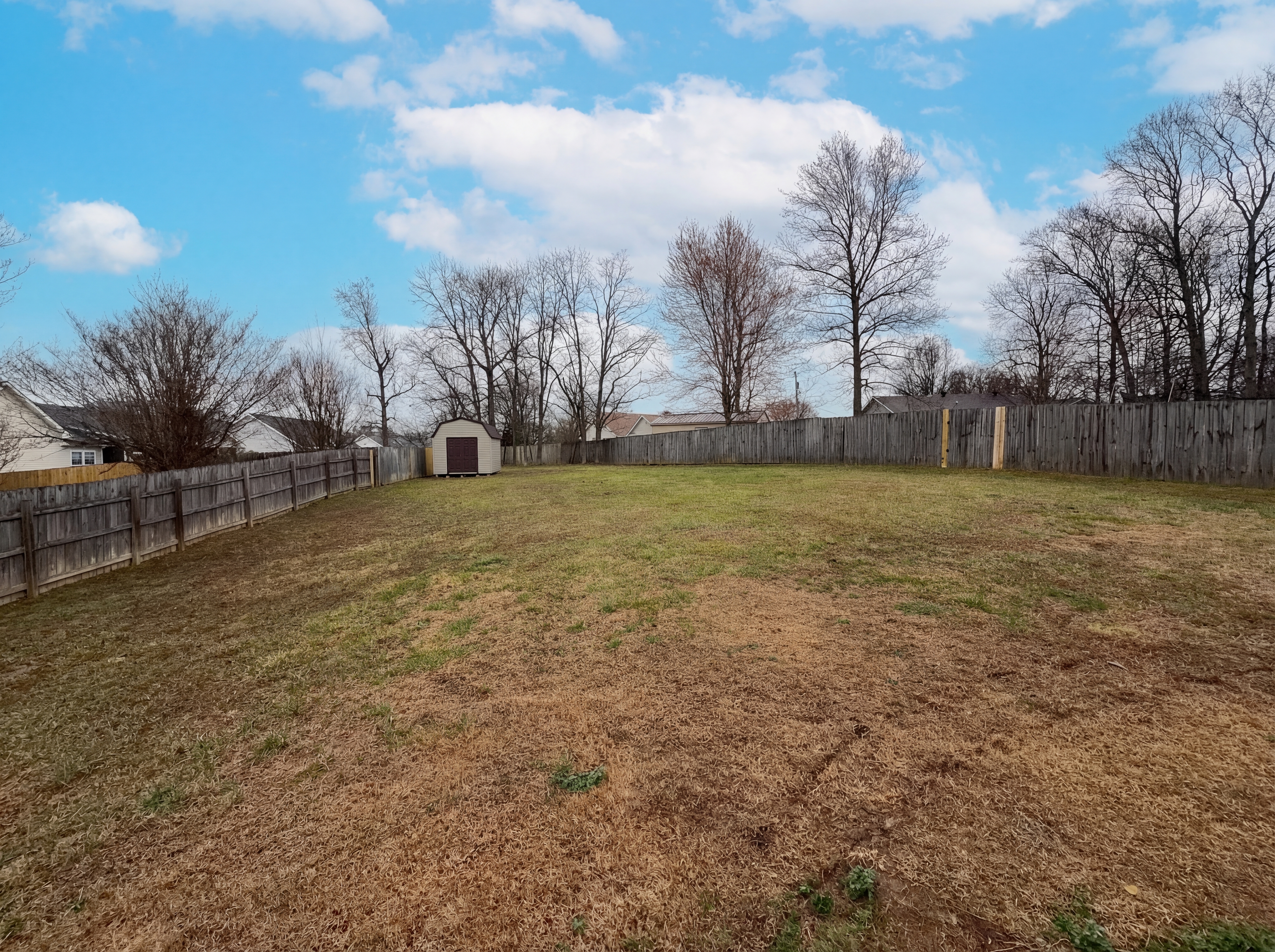 Photo 16 of 22 of 353 Chestnut Grove Ct, Clarksville, TN