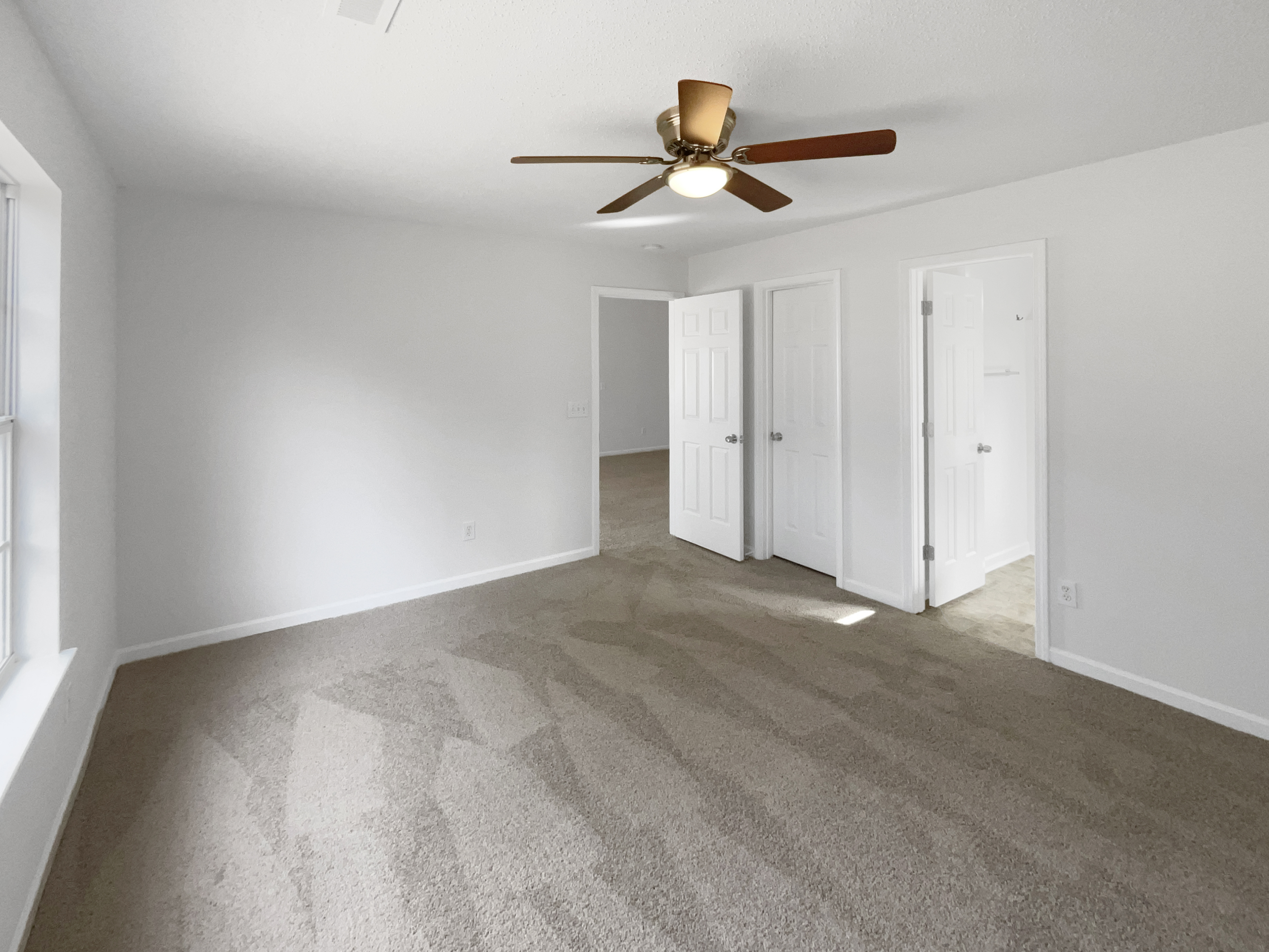 Photo 4 of 19 of 306 Revis Creek Ct, Simpsonville, SC