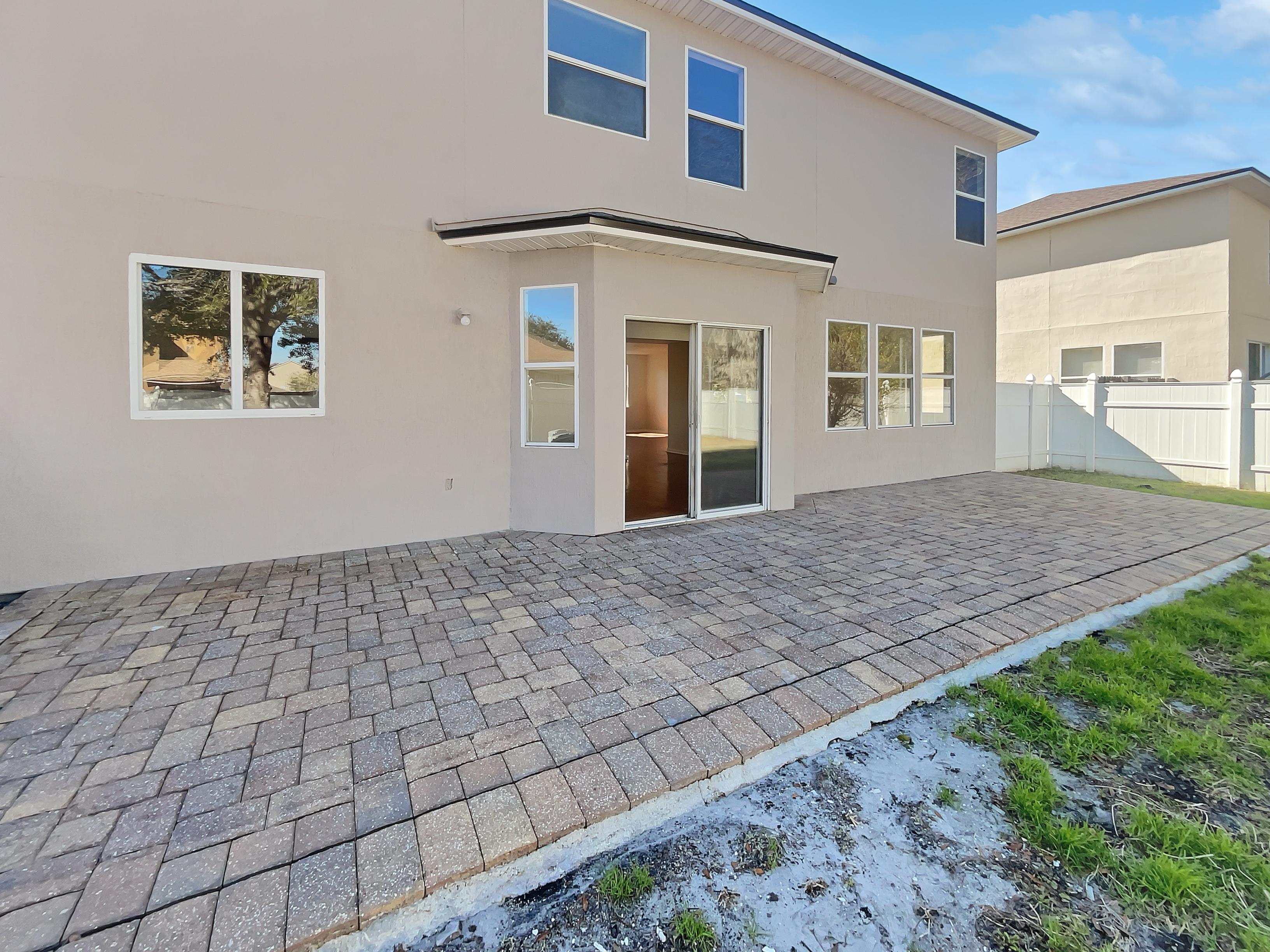 Photo 5 of 17 of 12330 Deersong Dr, Jacksonville, FL