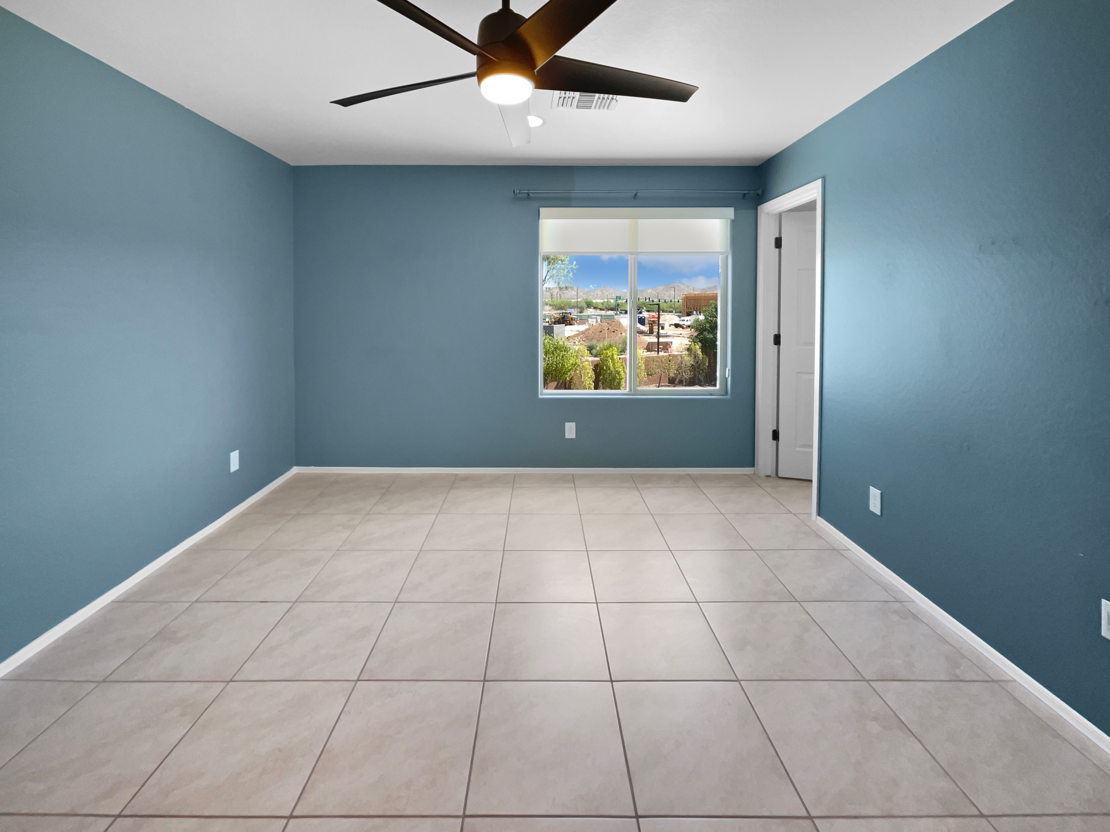 Photo 5 of 37 of 2522 W Brisa Dr, Phoenix, AZ