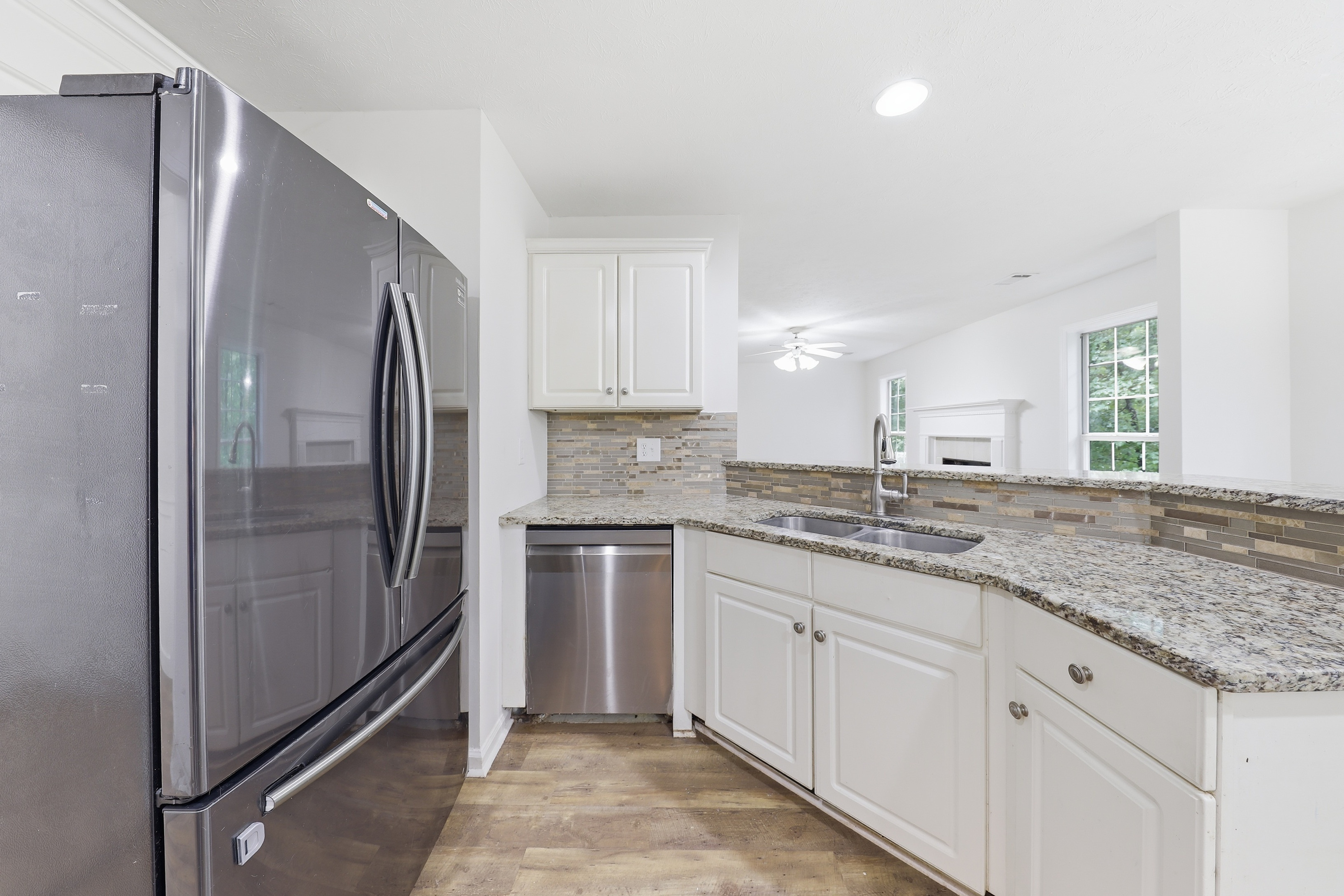 Photo 13 of 39 of 208 Foxdale Ct, Lagrange, GA
