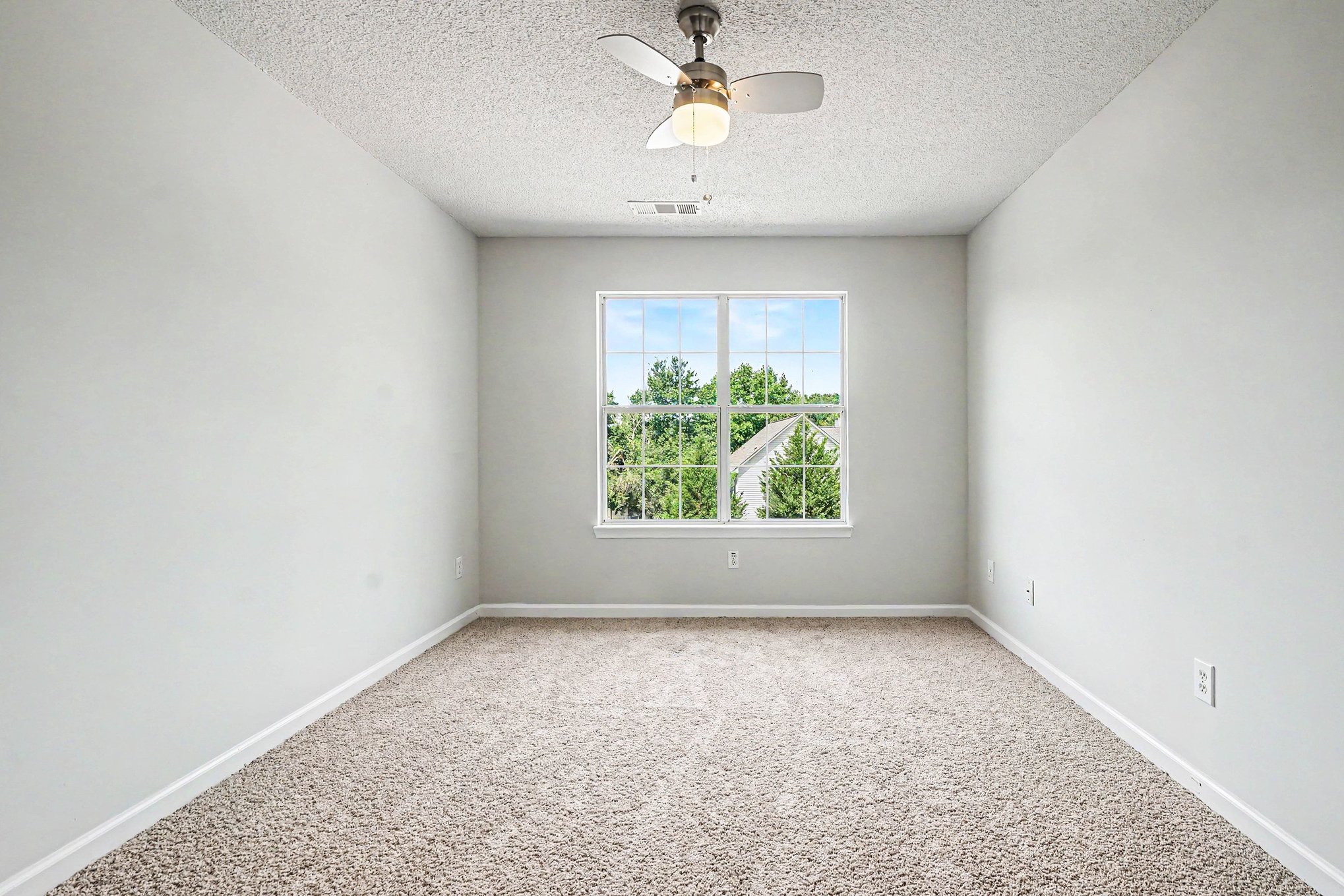 Photo 12 of 19 of 4967 McKinley Dr, Lula, GA